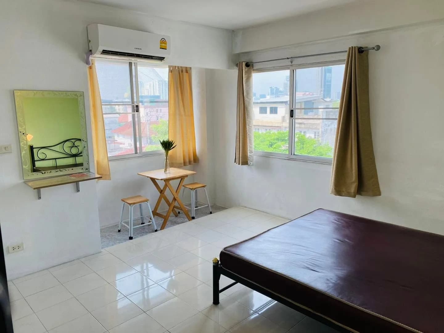 Forty-Four Place, Soi Phahon Yothin 44: меблированные комнаты, аренда помесячно, около 500 м от BTS Royal Forest Department