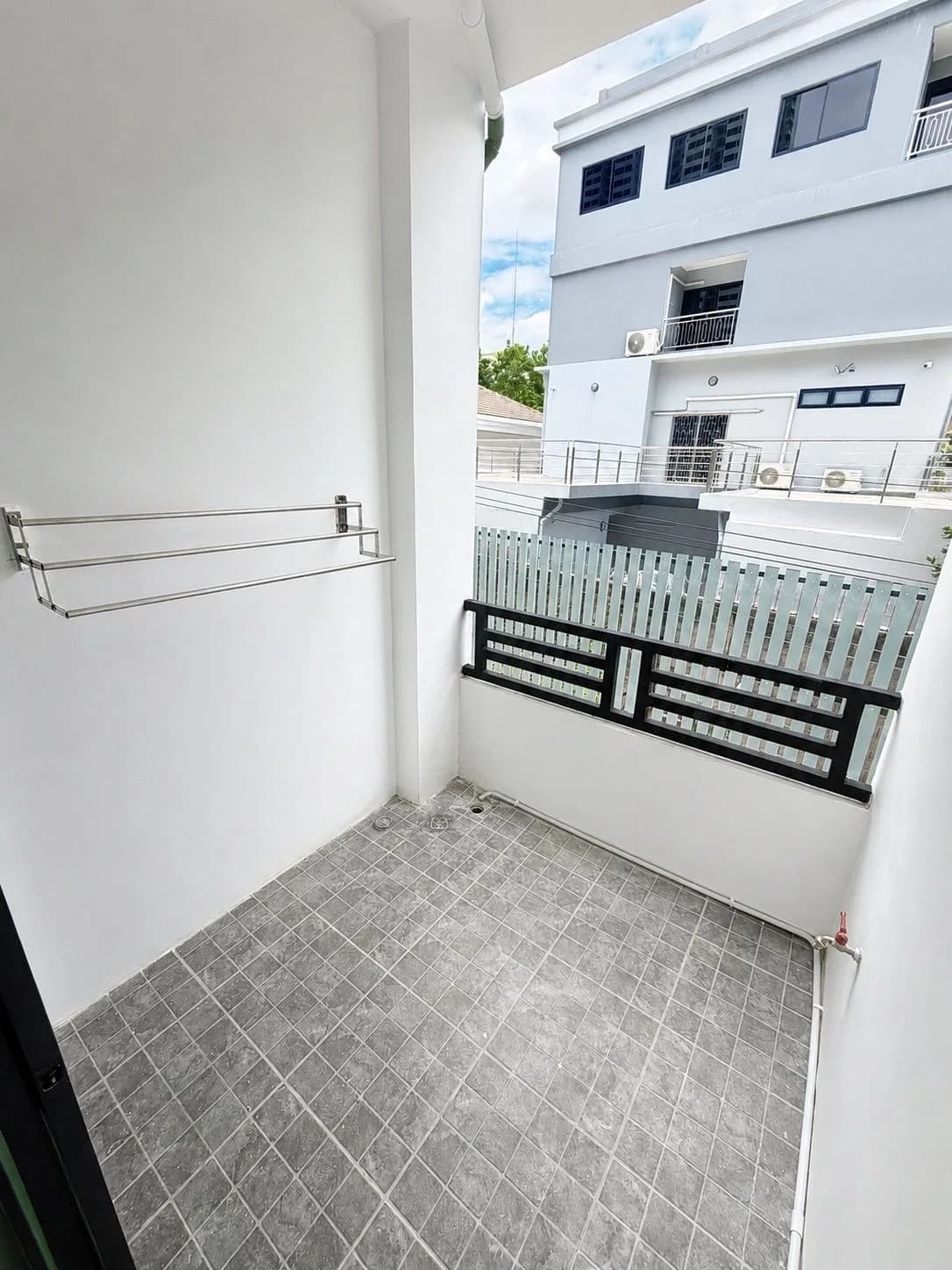 Garden Arun 41, Soi Arun Amarin 41, Bangkok Noi: neue Zimmer mit 25 m² zur Monatsmiete im Neubau mit Aufzug, nahe Siriraj Hospital Foto 6
