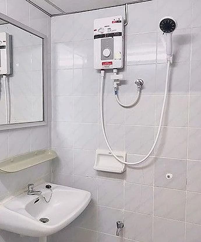 Grand Living Place, Soi Charoensak, Sutthisan: klimatisierte Zimmer mit 24–30 m² zur Monatsmiete, etwa 500 m von MRT Sutthisan entfernt Foto 7
