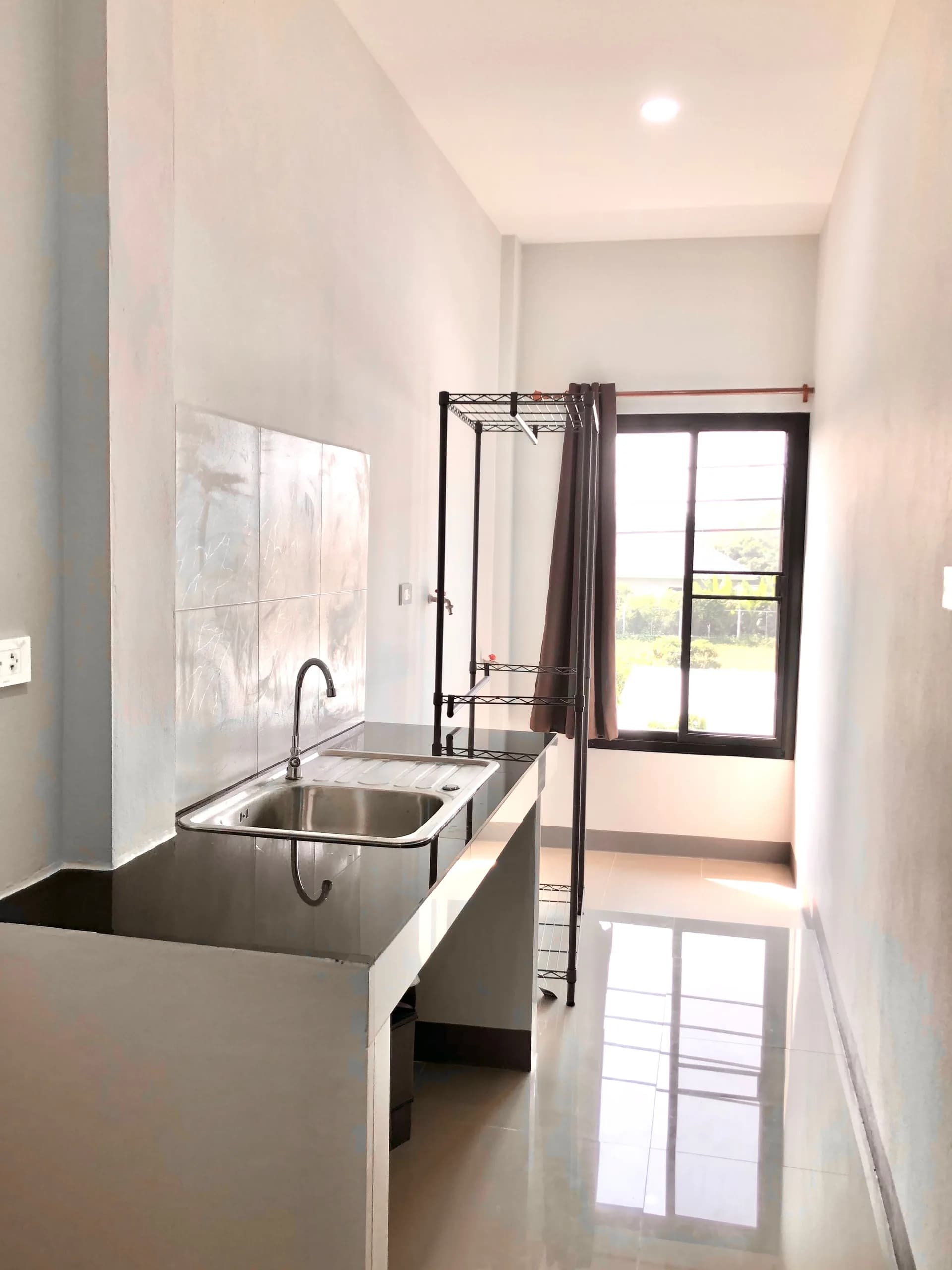 Horizon Sky Lamphun, Mueang Nga: Condo-Zimmer mit 36 m², separatem Schlafzimmer und Küche zur Monatsmiete nahe Makro Lamphun Foto 8