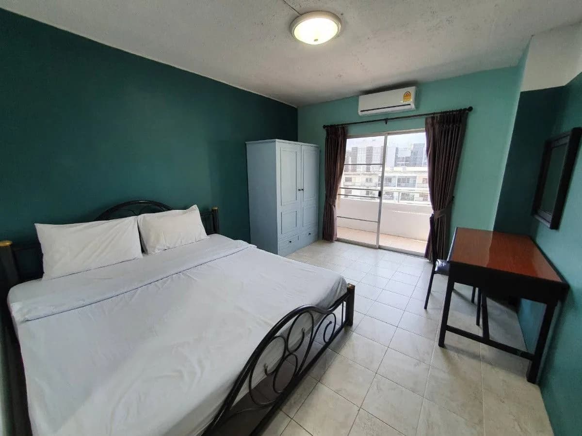 Huaykaew Place, Huay Kaew Road: Studios und Zimmer mit einem Schlafzimmer zur Monatsmiete nahe MAYA