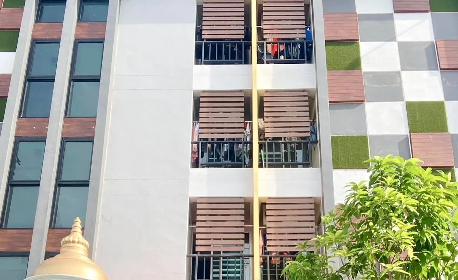 Intime, Soi Pho Kaeo 2, Bang Kapi: मासिक किराए पर 24 वर्ग मीटर के स्टूडियो, Soi Lat Phrao 101 से निकली गली में फ़ोटो 2