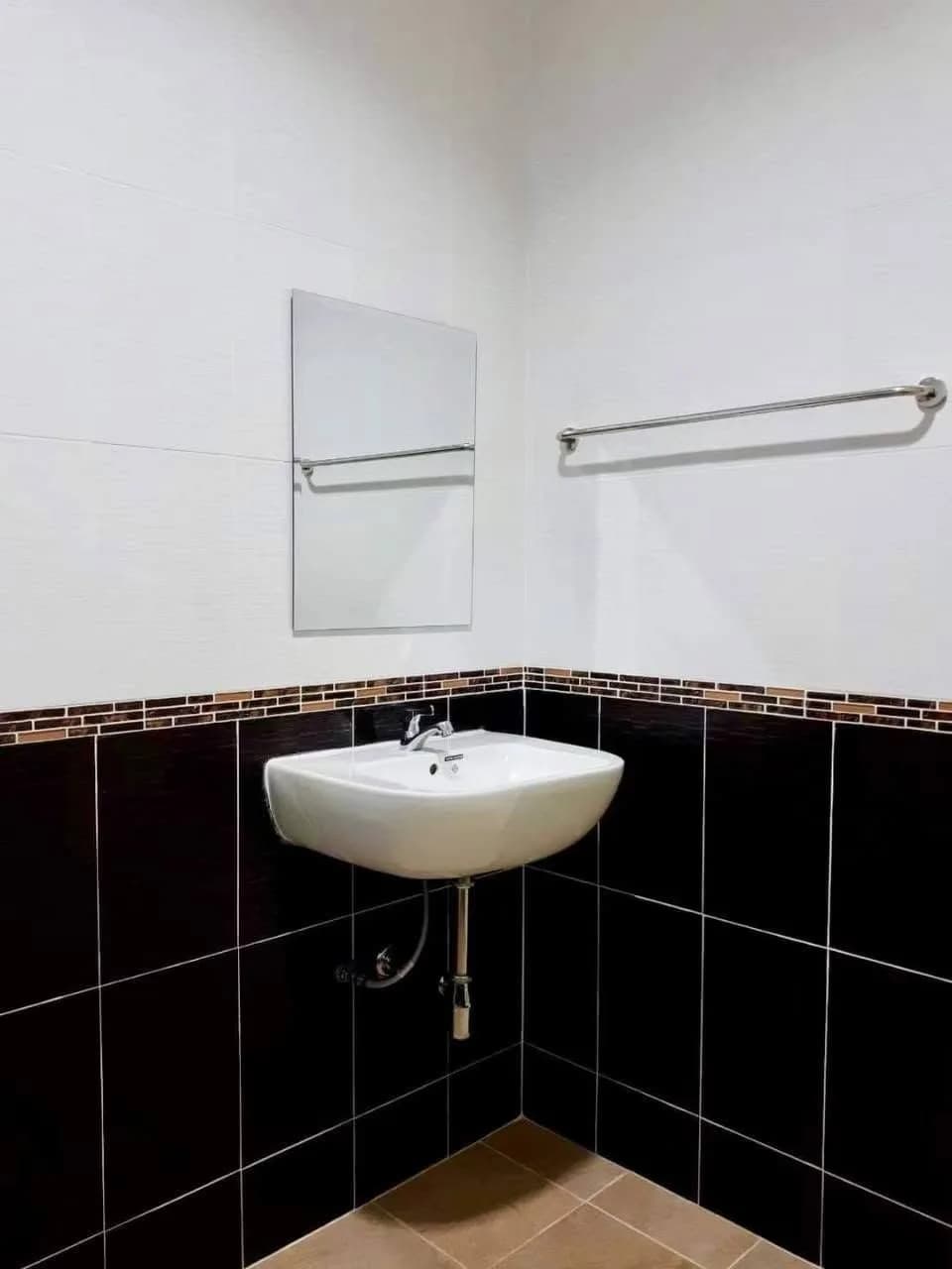 Rayong Place for Rent في مدينة Rayong: غرف مكيّفة شهرية 35 م² قرب مدرسة Rayong Wittayakom صورة 7