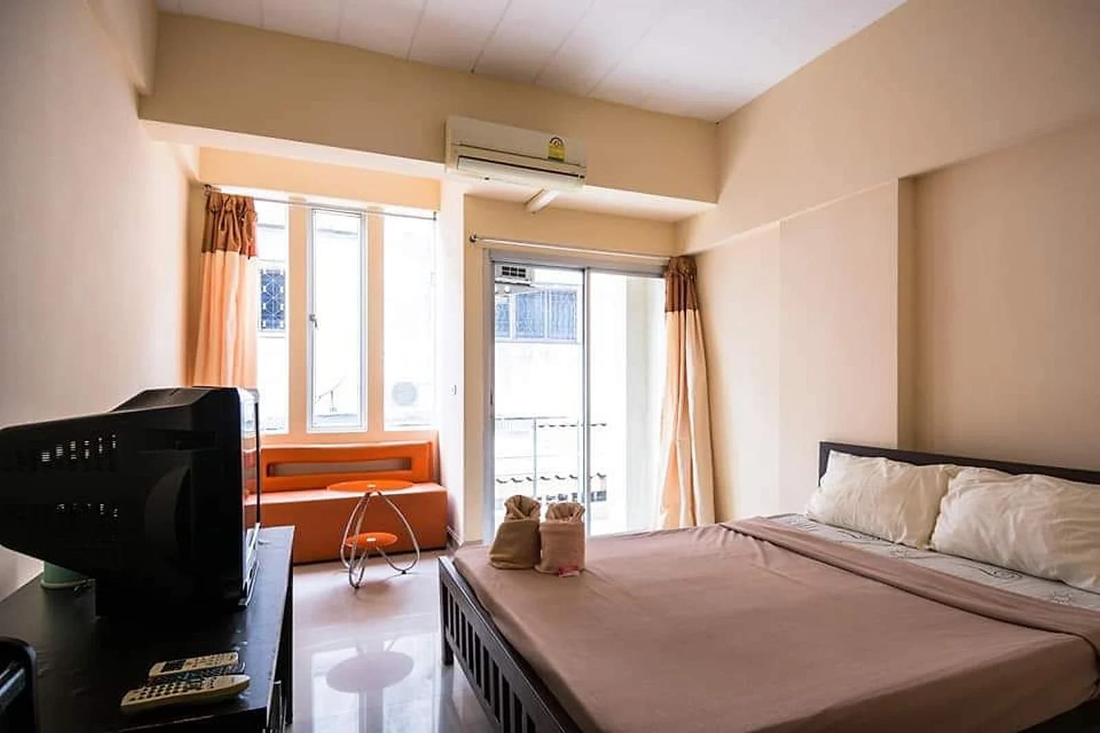 JP Home Place ซอยนาคนิวาส 21 ลาดพร้าว 71 ห้องพักรายเดือน Wi-Fi ฟรี มีร้านซักอบ 24 ชม. รูปที่ 4