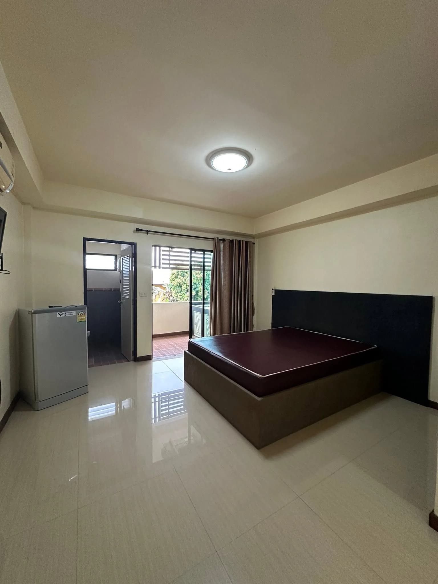 Kaiploy Apartment في Map Ta Phut، Rayong: غرف مفروشة مكيّفة شهرية 20 م² قرب Lotus's Map Ta Phut صورة 5
