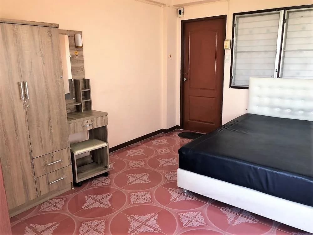 Kanittha Apartment, King Kaew: phòng quạt 18 m² có ban công cho thuê theo tháng, gần Big C Place Bang Phli ảnh 4
