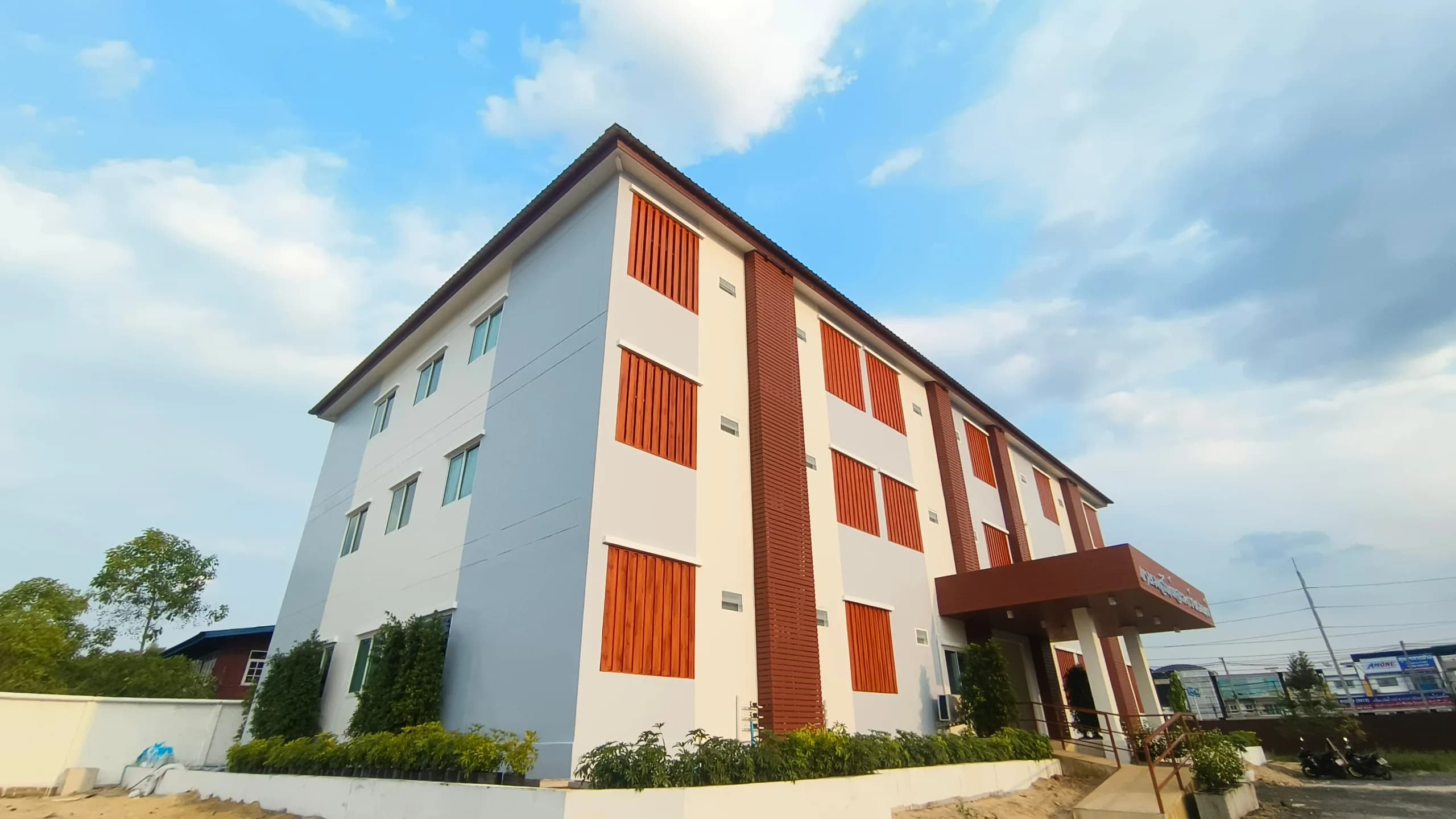 Kasemsann Apartment, Khlong 4 Khlong Luang: 넓은 발코니가 있는 신축 월세 객실, Motorway 9 인근 사진 8