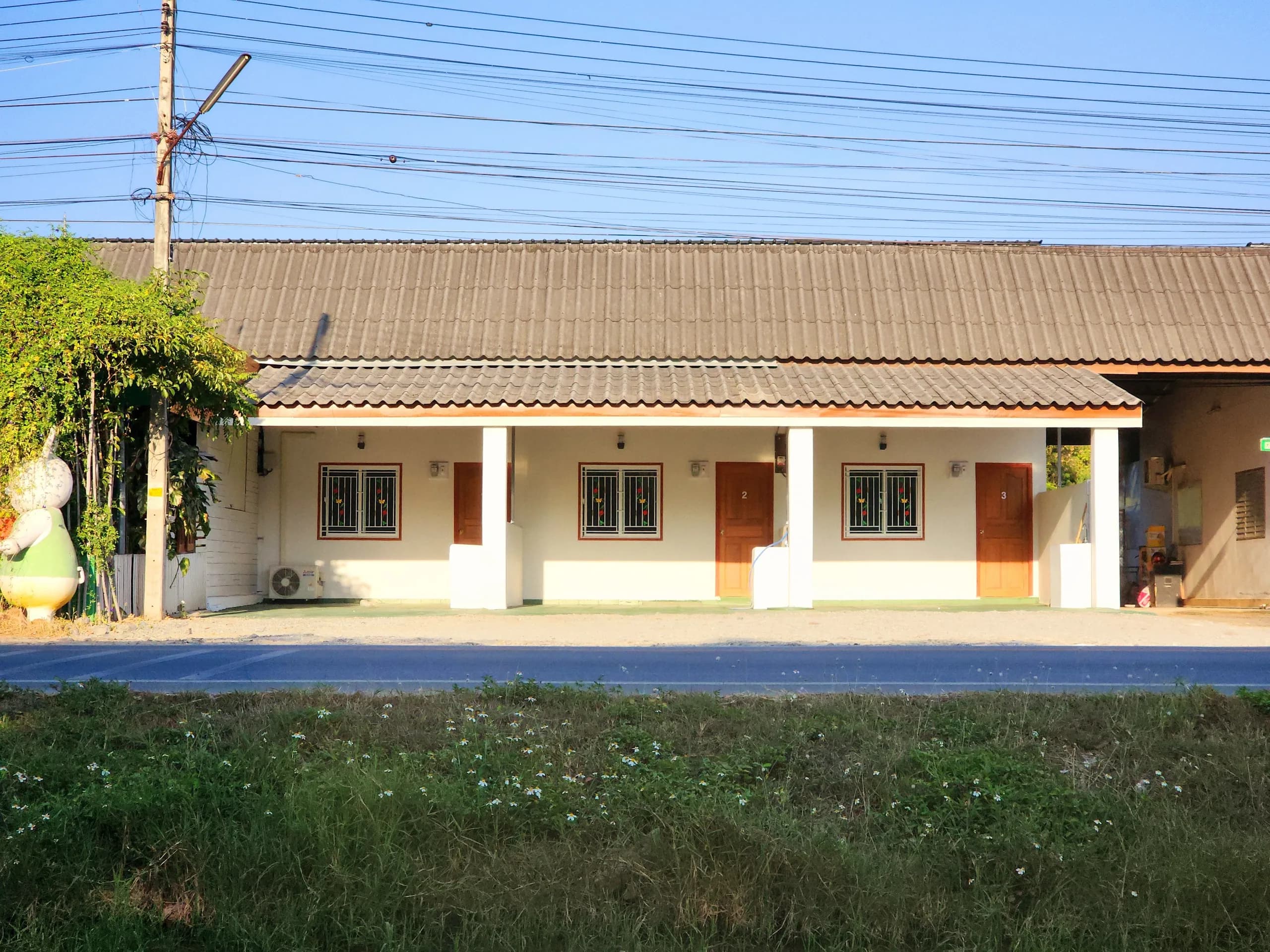 Khun Jaroon Dormitory, San Pa Tong: Monthly 24 sq.m. Dormitory Rooms behind Jampha Savemart photo 2