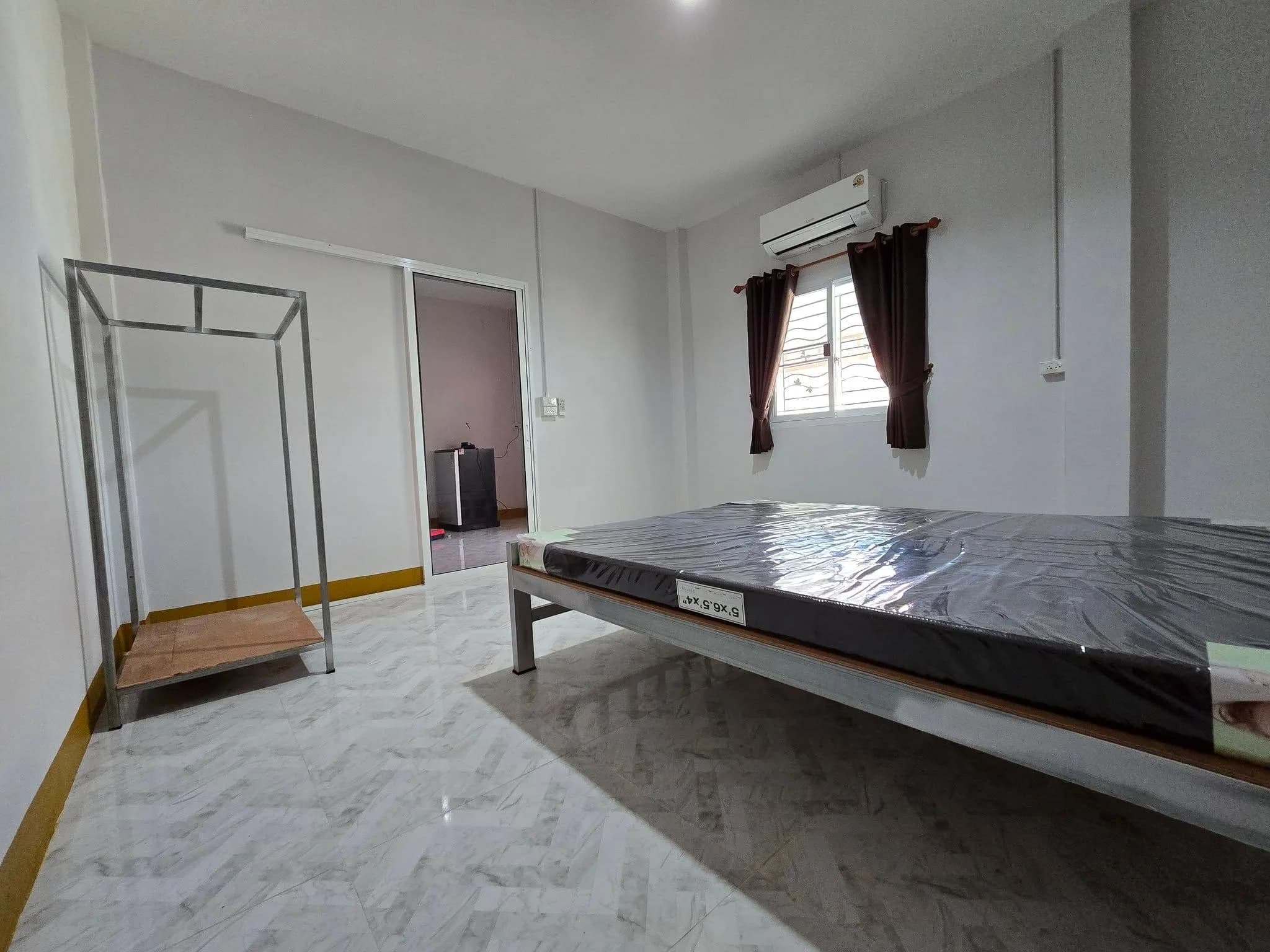Khunta Khunyay Apartment, San Pa Tong : chambres climatisées et appartements d'une chambre au mois, près de San Pa Tong District Office photo 6