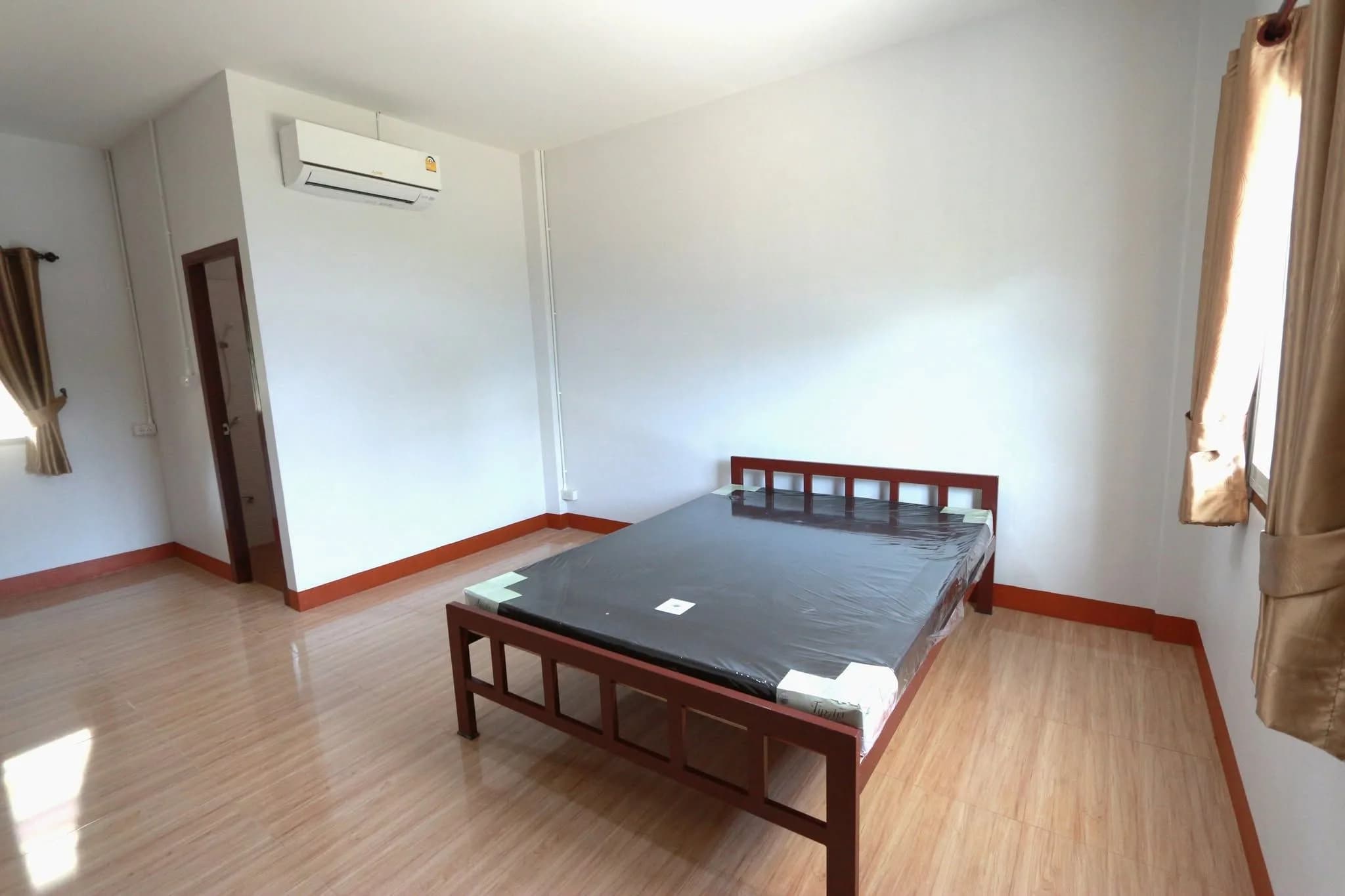 Khunta Khunyay Apartment, San Pa Tong : chambres climatisées et appartements d'une chambre au mois, près de San Pa Tong District Office photo 8