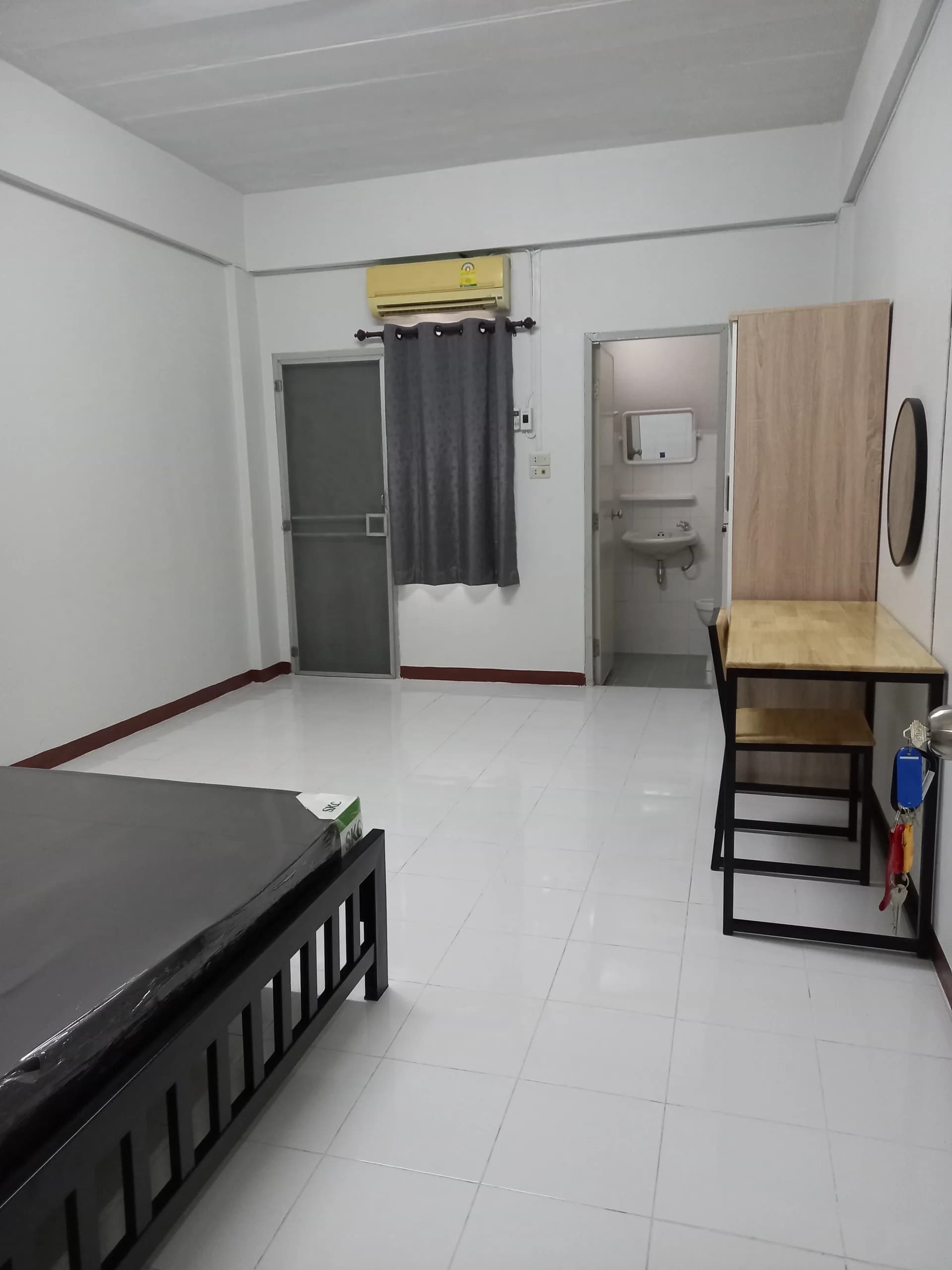 Buwanang paupahang kuwartong may aircon sa Kingpai Mansion, Soi Phahon Yothin 23, may libreng Wi-Fi at paradahan, 600 m mula sa BTS Phahon Yothin 24 larawan 2