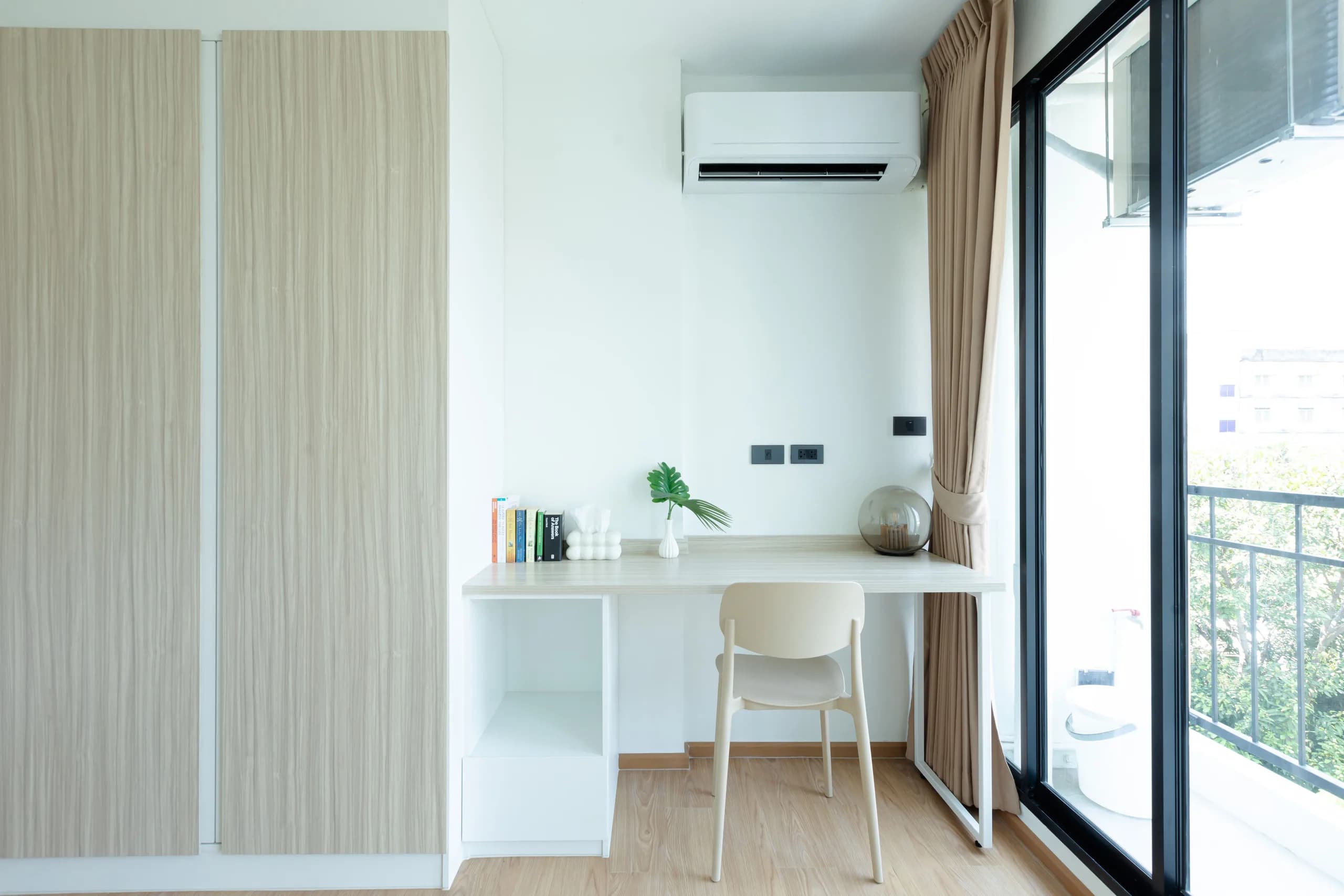 Kith Residence, Soi Charoen Nakhon 12, Khlong San : studios et chambres doubles de 23-29 m² à louer au mois, à environ 350 m du BTS Krung Thon Buri photo 3