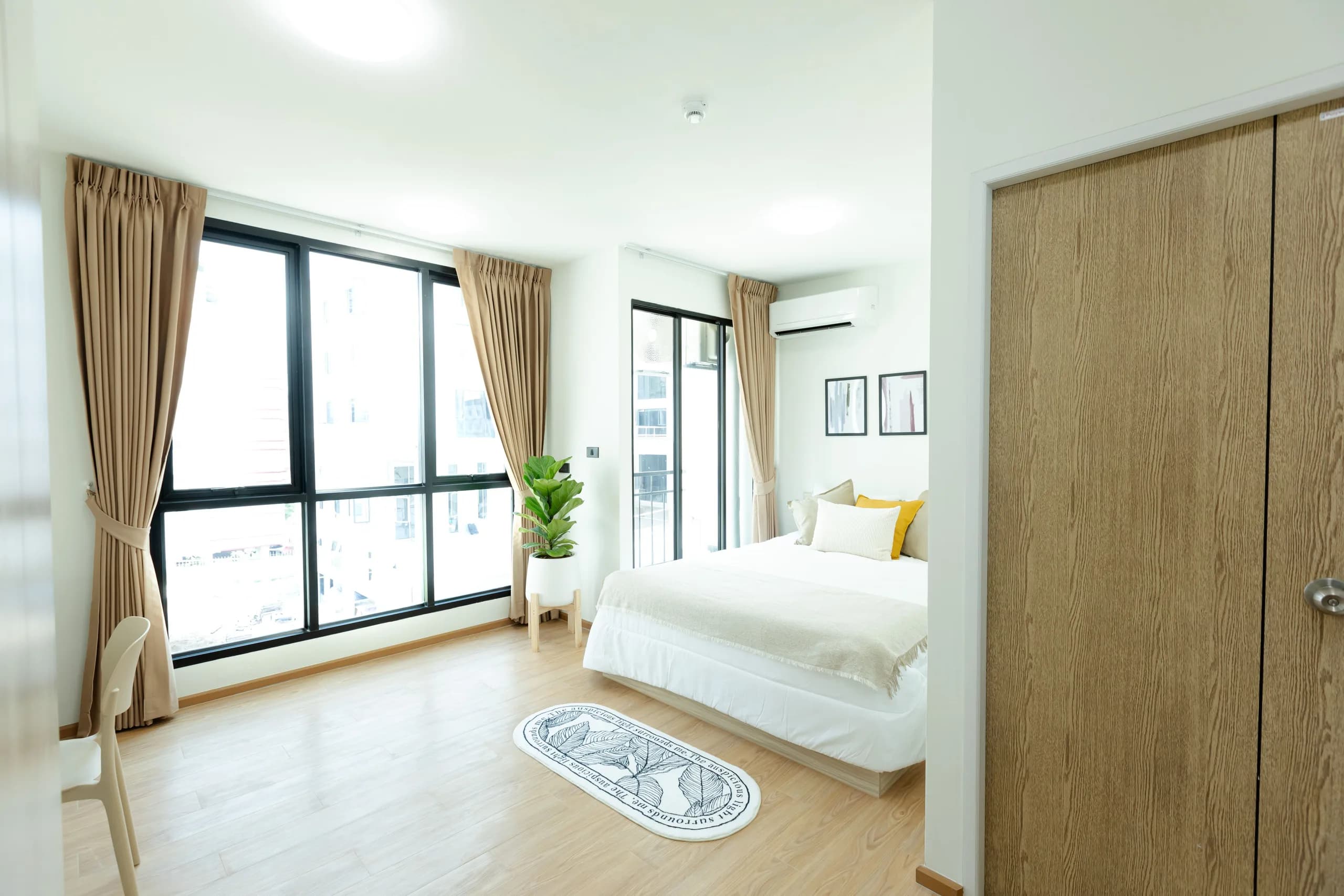Kith Residence, Soi Charoen Nakhon 12, Khlong San : studios et chambres doubles de 23-29 m² à louer au mois, à environ 350 m du BTS Krung Thon Buri photo 5