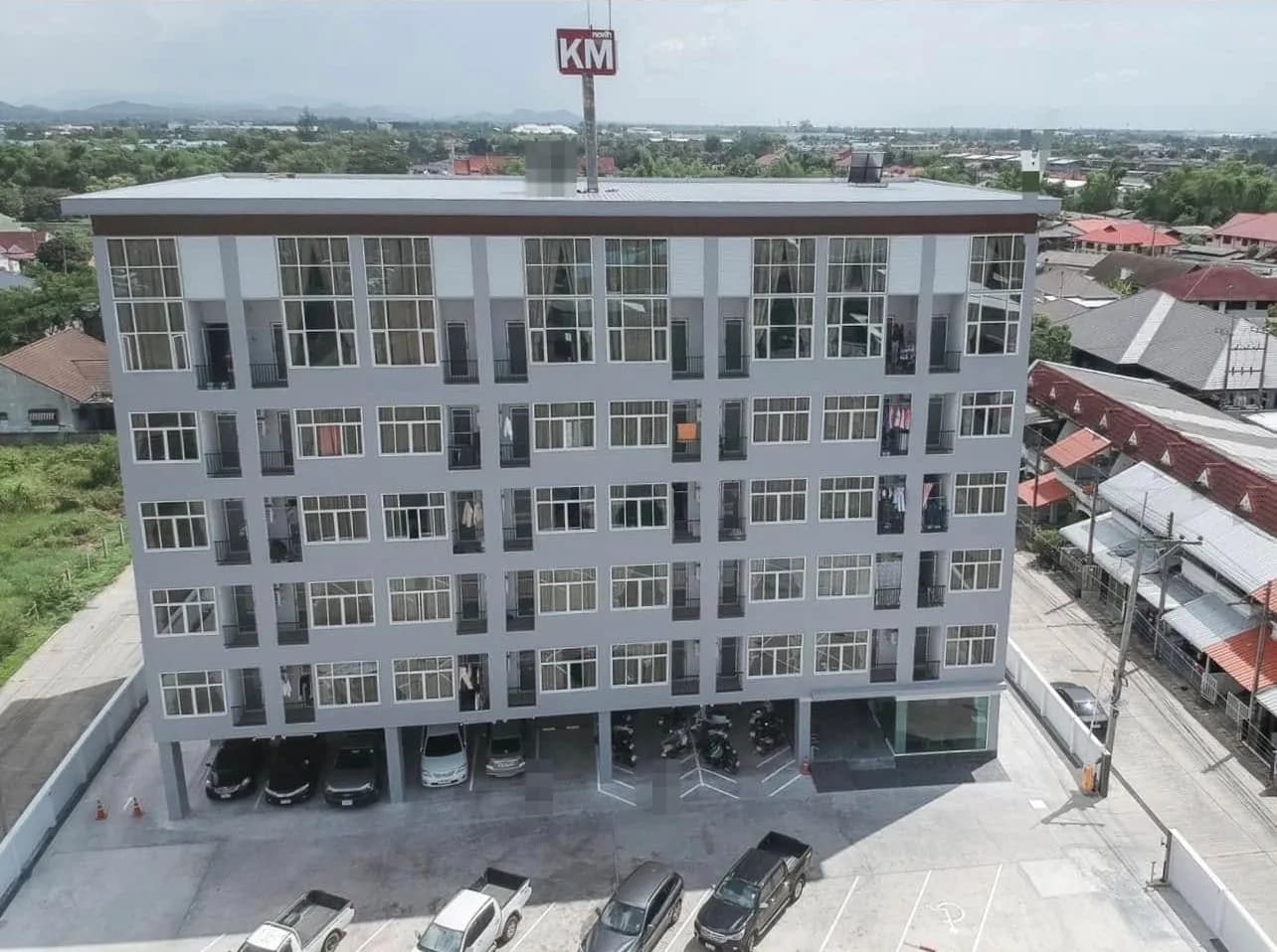 KM Apartment @ Lamphun Suk Samoe, Pa Sak: phòng duplex có nội thất, trần cao hai tầng, cho thuê theo tháng, gần Jaemfa Shopping Mall ảnh 2
