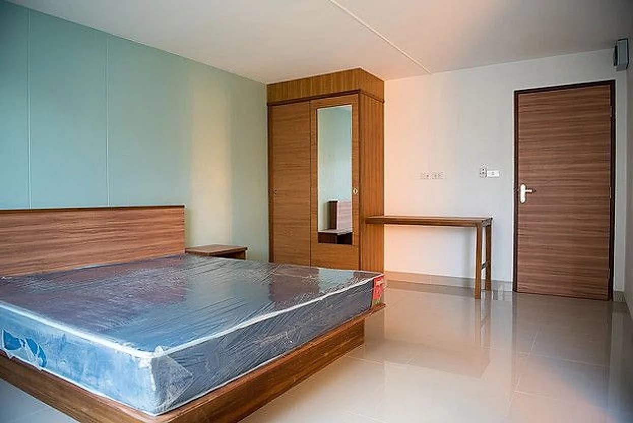 L Place Apartment، Soi Lat Phrao 26، قرب MRT Lat Phrao: استوديوهات للإيجار الشهري بمساحة 22–26 م² مع مصعد صورة 3