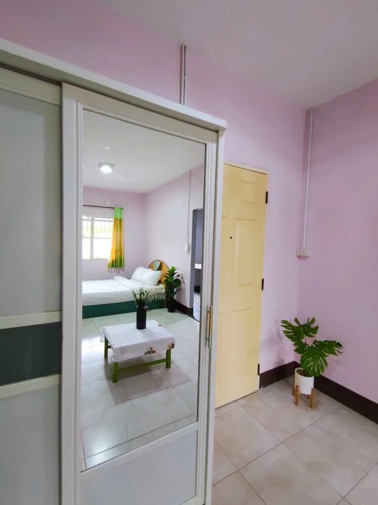Linda Place, Bo Sang Soi 5: Zimmer mit 30 m² und Küchenecke zur Monatsmiete nahe Lotus's Bo Sang Foto 6