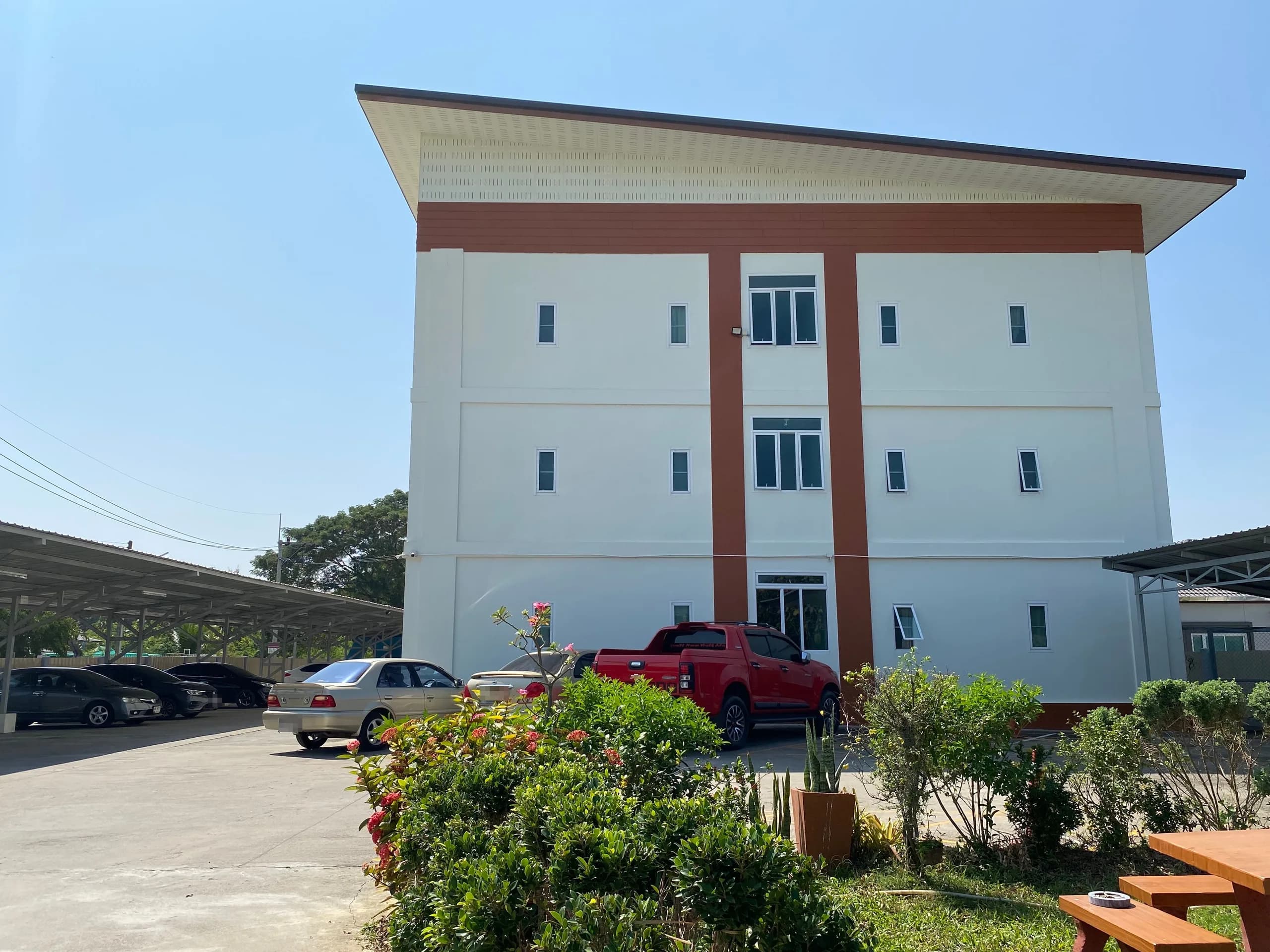 Mine Place, Mueang Nga, Lamphun: Studios mit 26 m² und Stellplatz für jedes Zimmer zur Monatsmiete nahe dem Industriegebiet Northern Region Foto 2