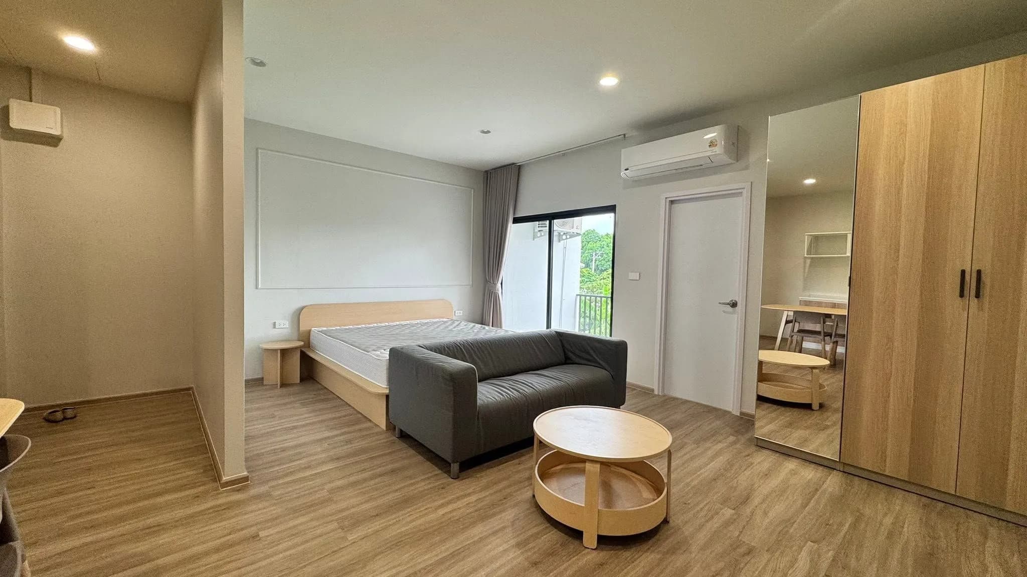 Moment Apartment รามอินทรา 109 ซอยพระยาสุเรนทร์ 20 ตึกเปิดใหม่ มีลิฟต์ ห้องแอร์เฟอร์นิเจอร์ครบรายเดือน รูปที่ 1