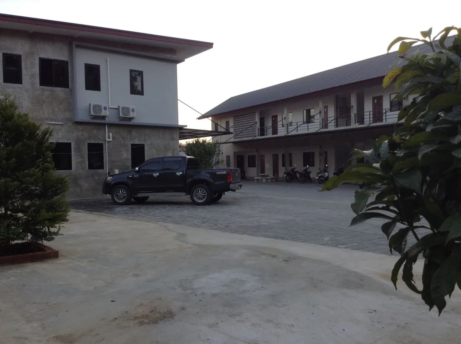 Mongkol House, Saraphi : chambres de résidence étudiante au mois, avec ventilateur ou climatisation, près de Saraphi Technical College photo 2