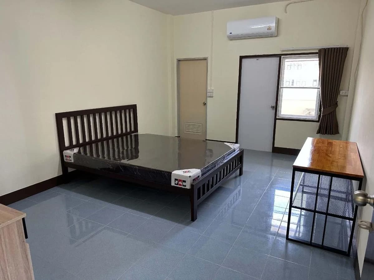 MS.Place ซอยรัชดาภิเษก 32 ห้องสตูดิโอรายเดือน เฟอร์นิเจอร์ครบ อินเทอร์เน็ตฟรี ใกล้ ม.ราชภัฏจันทรเกษม รูปที่ 7