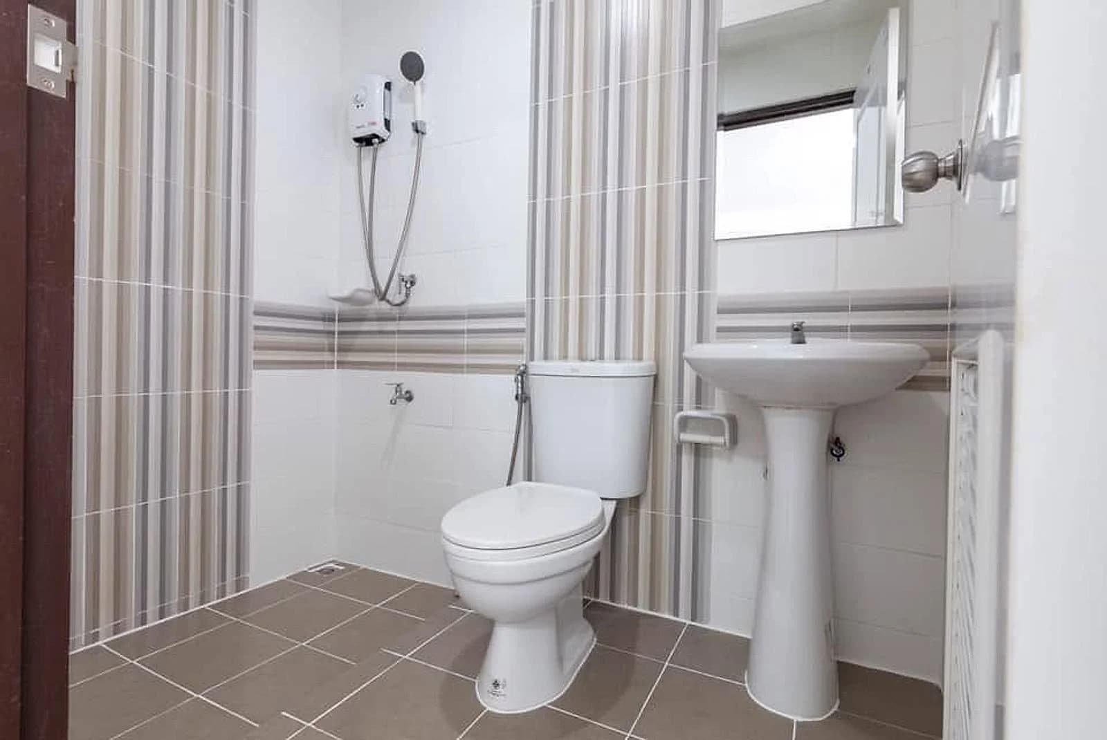 My House Apartment 1، Mae Jo: غرف شهرية مكيّفة 25 م² بشرفة قرب جامعة Maejo صورة 3