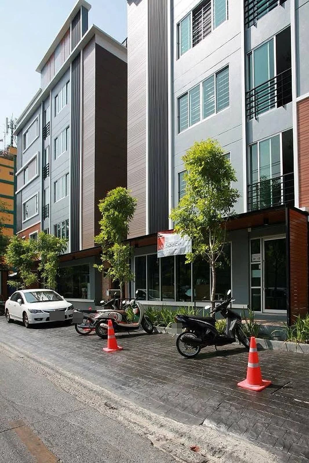 استوديوهات للإيجار الشهري بمساحة 20 م² في My Space Apartment، Soi Ratchadaphisek 3 Yaek 8، Din Daeng، على بعد حوالي 600 م من محطة MRT Thailand Cultural Centre صورة 7
