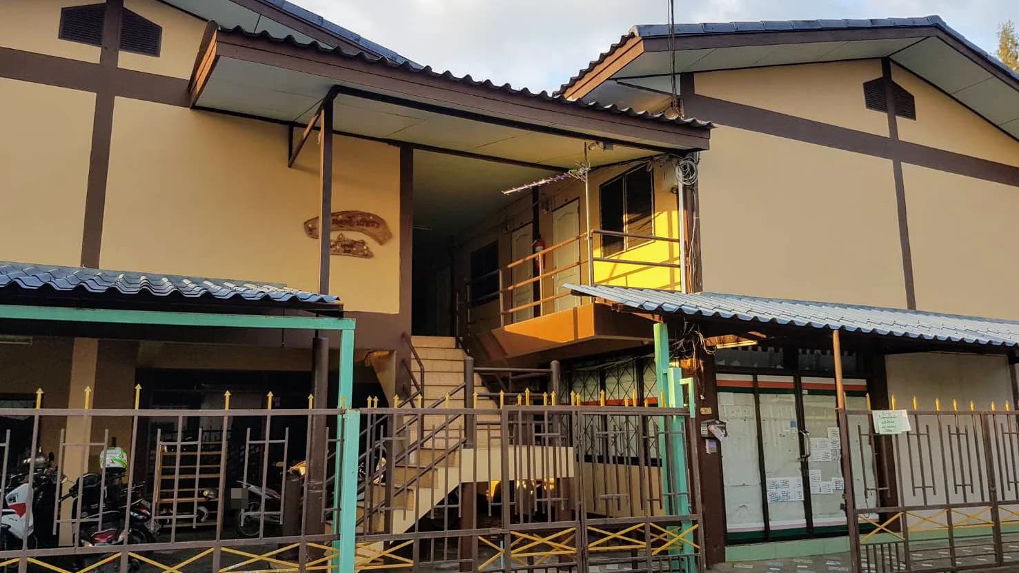 Narisara Dormitory, Ban Klang, Lamphun: Kamar Kipas Angin Furnished Bulanan Dekat Northern Region Industrial Estate foto 2