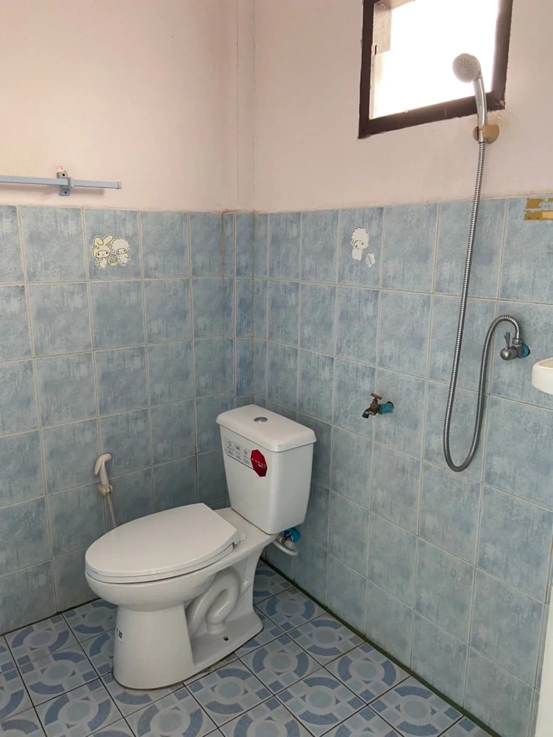 Narisara Dormitory, Ban Klang, Lamphun: Kamar Kipas Angin Furnished Bulanan Dekat Northern Region Industrial Estate foto 3