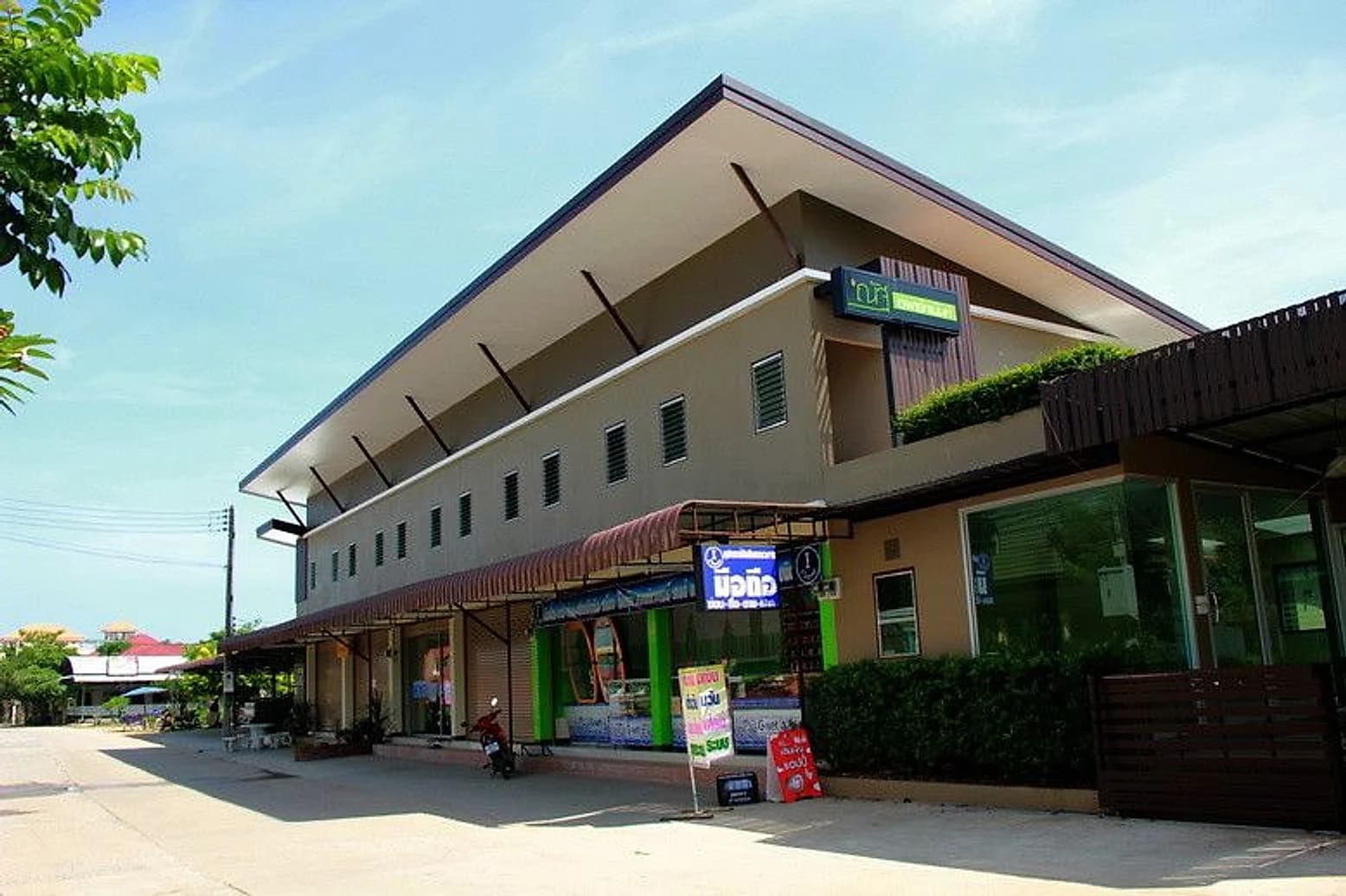 Nat Apartment، Ban Klang، Lamphun: غرف شهرية مفروشة ومكيّفة قرب Northern Region Industrial Estate صورة 2