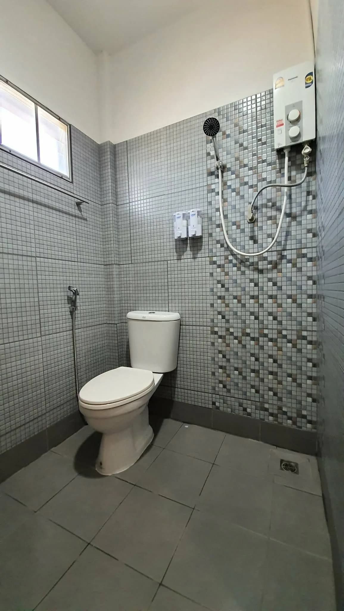 Nat Apartment، Ban Klang، Lamphun: غرف شهرية مفروشة ومكيّفة قرب Northern Region Industrial Estate صورة 3