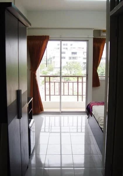 Nawarin Ratchada Apartment، Soi Ratchadaphisek 20، Sutthisan: استوديوهات للإيجار الشهري بمساحة 23–25 م²، قرب MRT Ratchadaphisek صورة 3