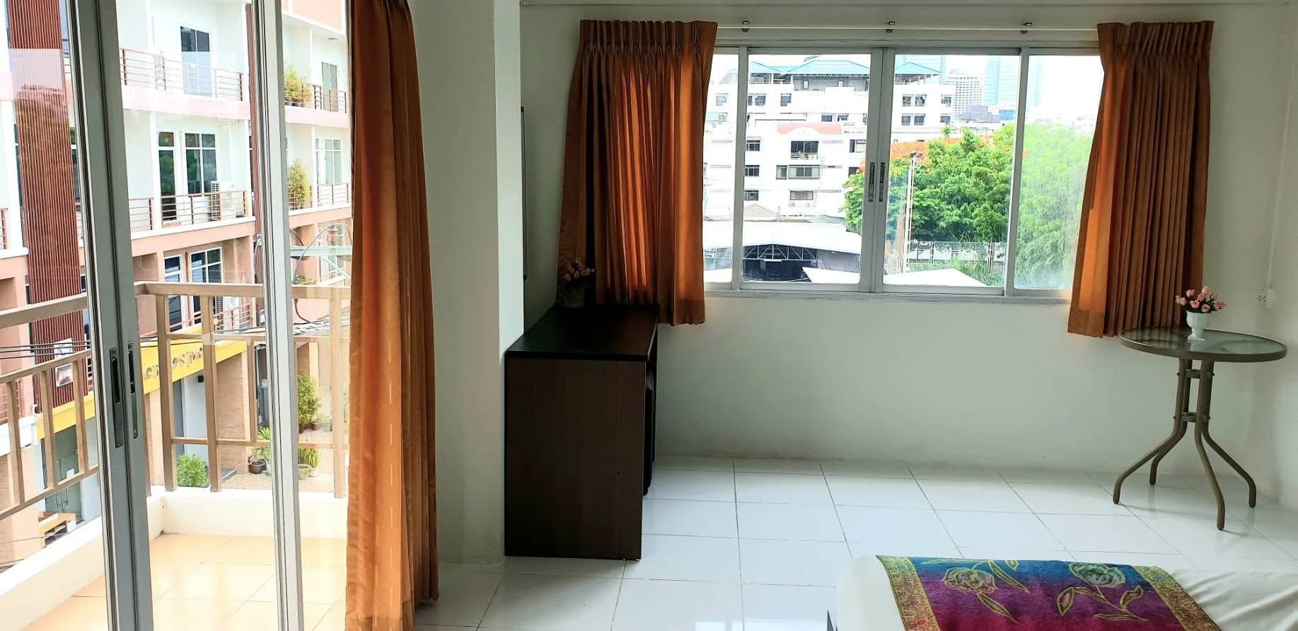 Nawarin Ratchada Apartment، Soi Ratchadaphisek 20، Sutthisan: استوديوهات للإيجار الشهري بمساحة 23–25 م²، قرب MRT Ratchadaphisek صورة 4