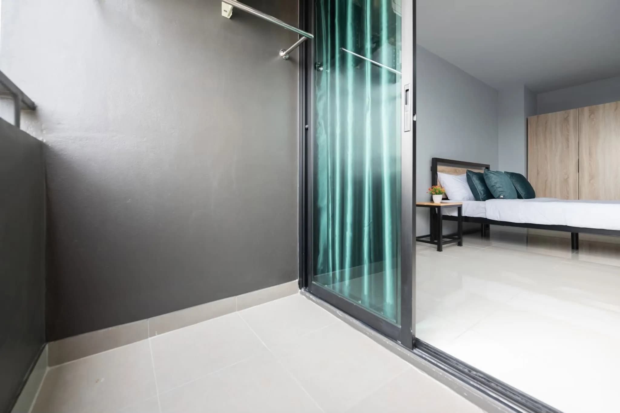 OBLIQUE Apartment ออฟบลิค อพาร์ทเมนท์ ซอยวัดพระเงิน บางใหญ่ นนทบุรี ห้องสตูดิโอรายเดือน 23 ตร.ม. ใกล้ถนนกาญจนาภิเษก รูปที่ 3