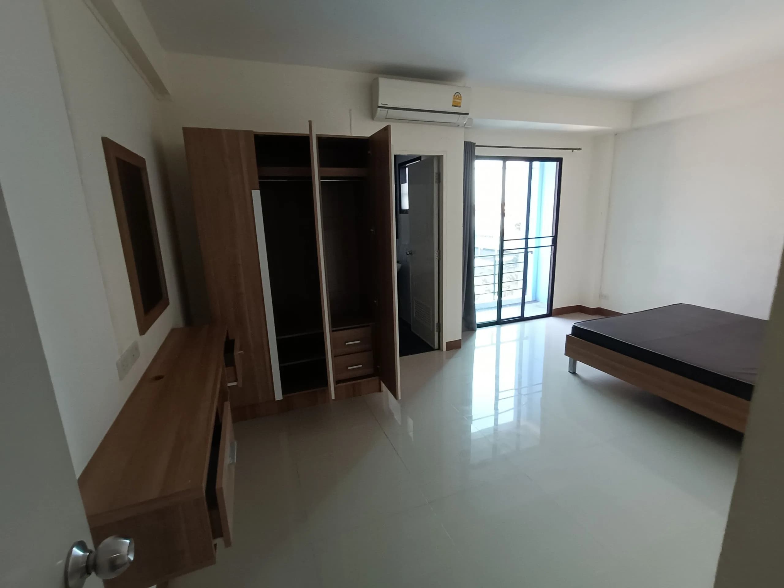 PA House Apartment, Soi Chak Phra 24, Taling Chan: Studios mit 25 m² und Balkon zur Monatsmiete, nahe Silpakorn-Universität Foto 6