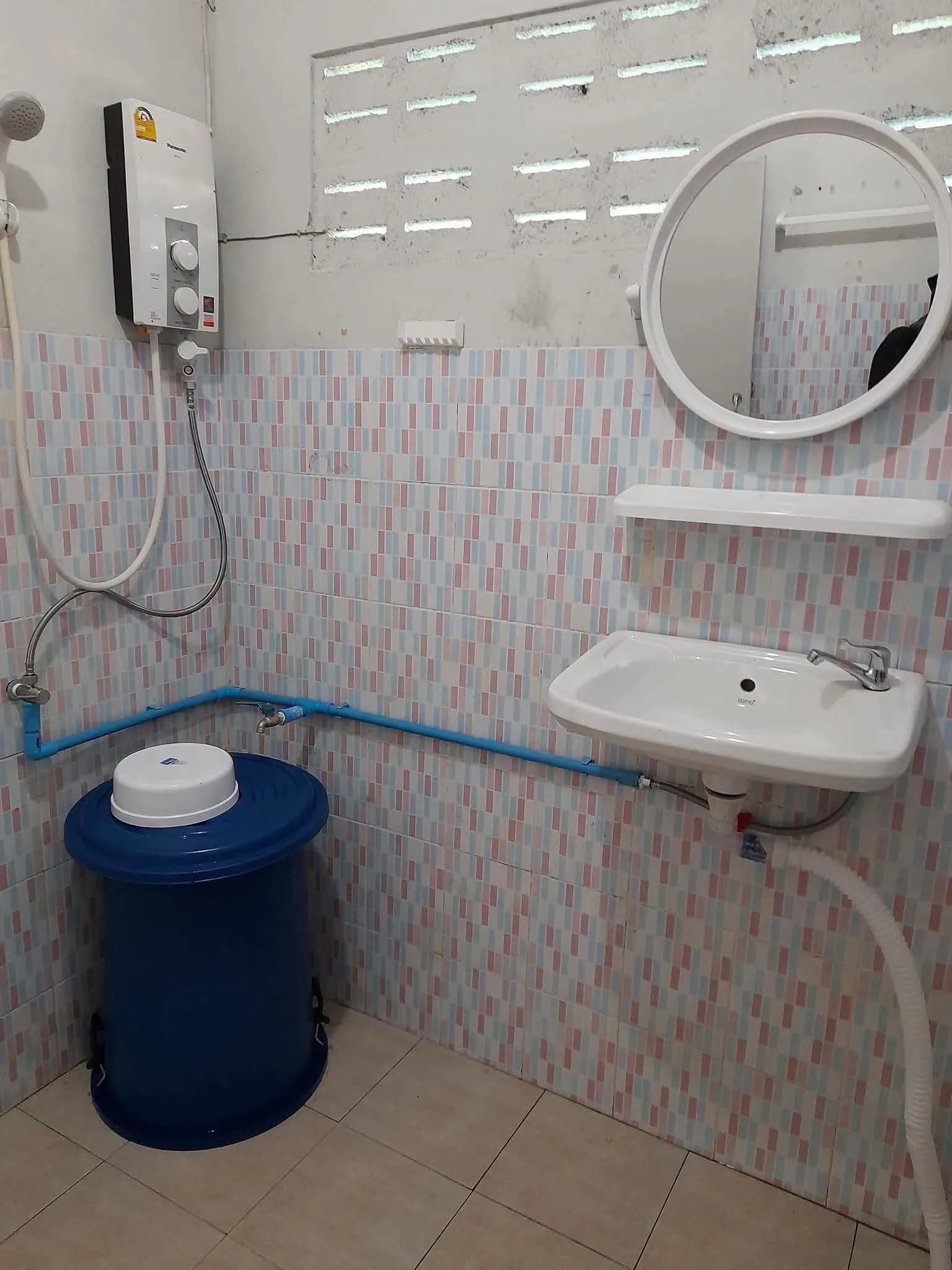 Pa Thongsri 기숙사, Ton Thong, 람푼: MCU Lamphun 인근 가구 완비 선풍기·에어컨 월세 객실 사진 3