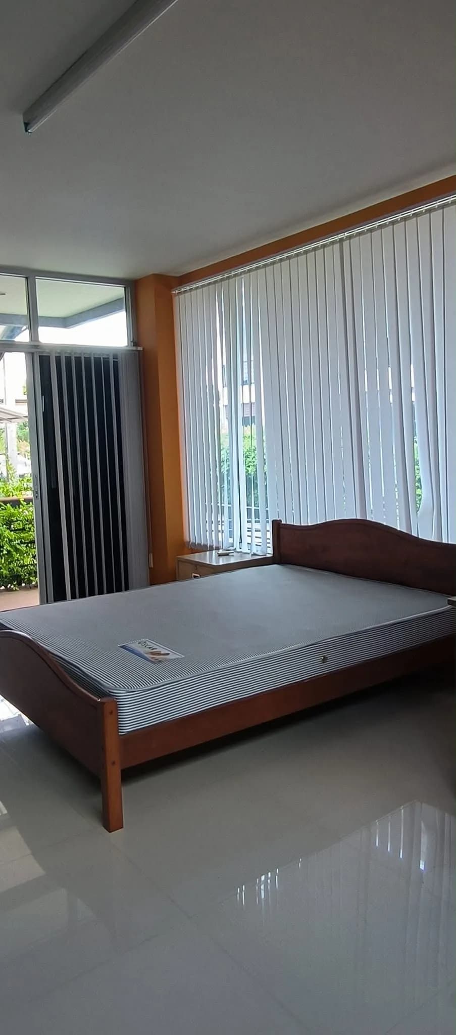 PangChang Place, Tha Chang, Chanthaburi: Monatszimmer mit Ventilator oder Klimaanlage nahe Rambhai Barni Rajabhat University Foto 4