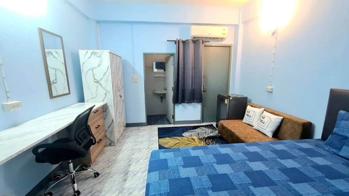 Panmanee Apartment، Soi Inthamara 41، Sutthisan: غرف مفروشة ومكيّفة للإيجار الشهري بمساحة 20 م²، قرب MRT Sutthisan صورة 1