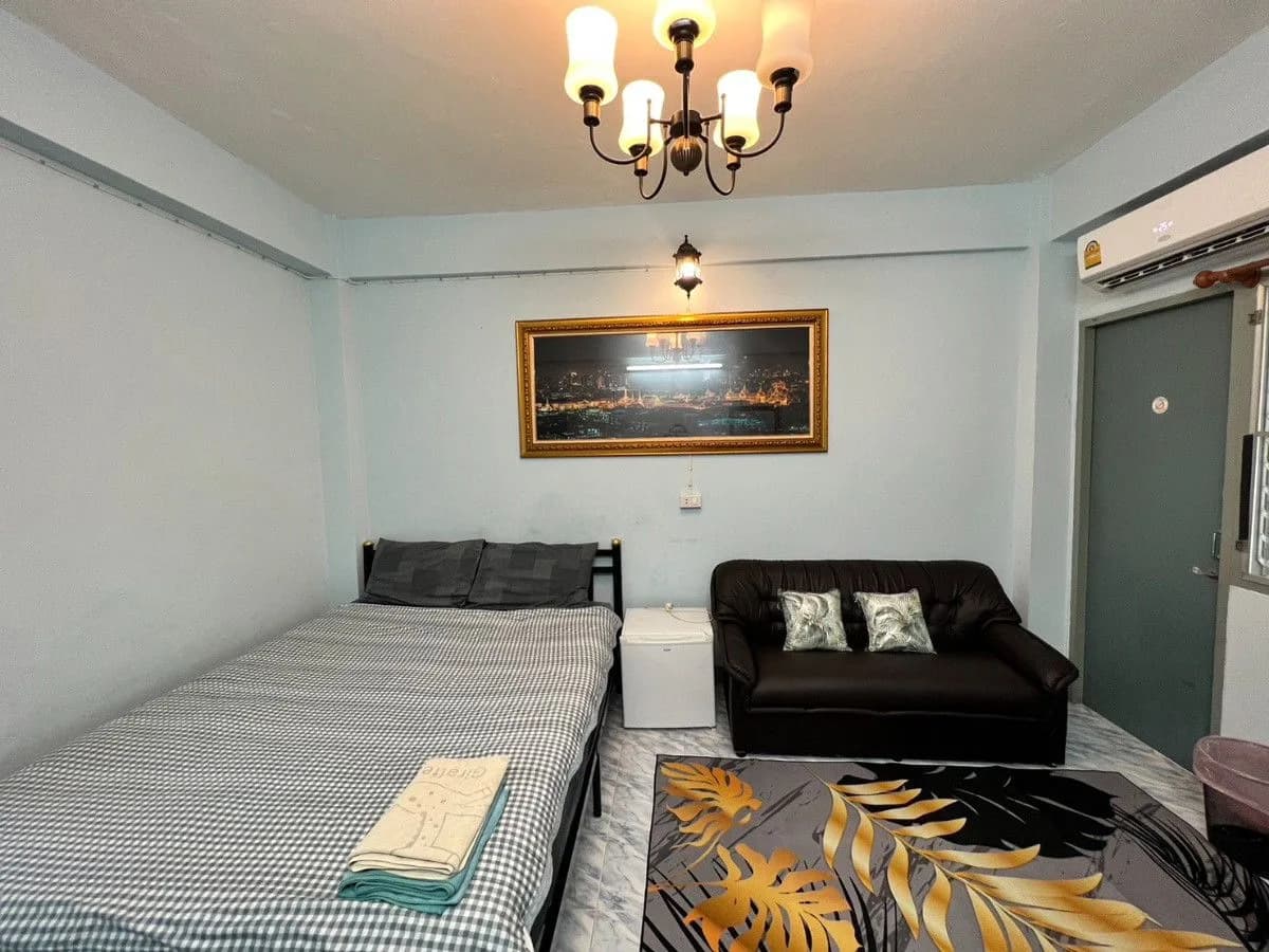 Panmanee Apartment، Soi Inthamara 41، Sutthisan: غرف مفروشة ومكيّفة للإيجار الشهري بمساحة 20 م²، قرب MRT Sutthisan صورة 4