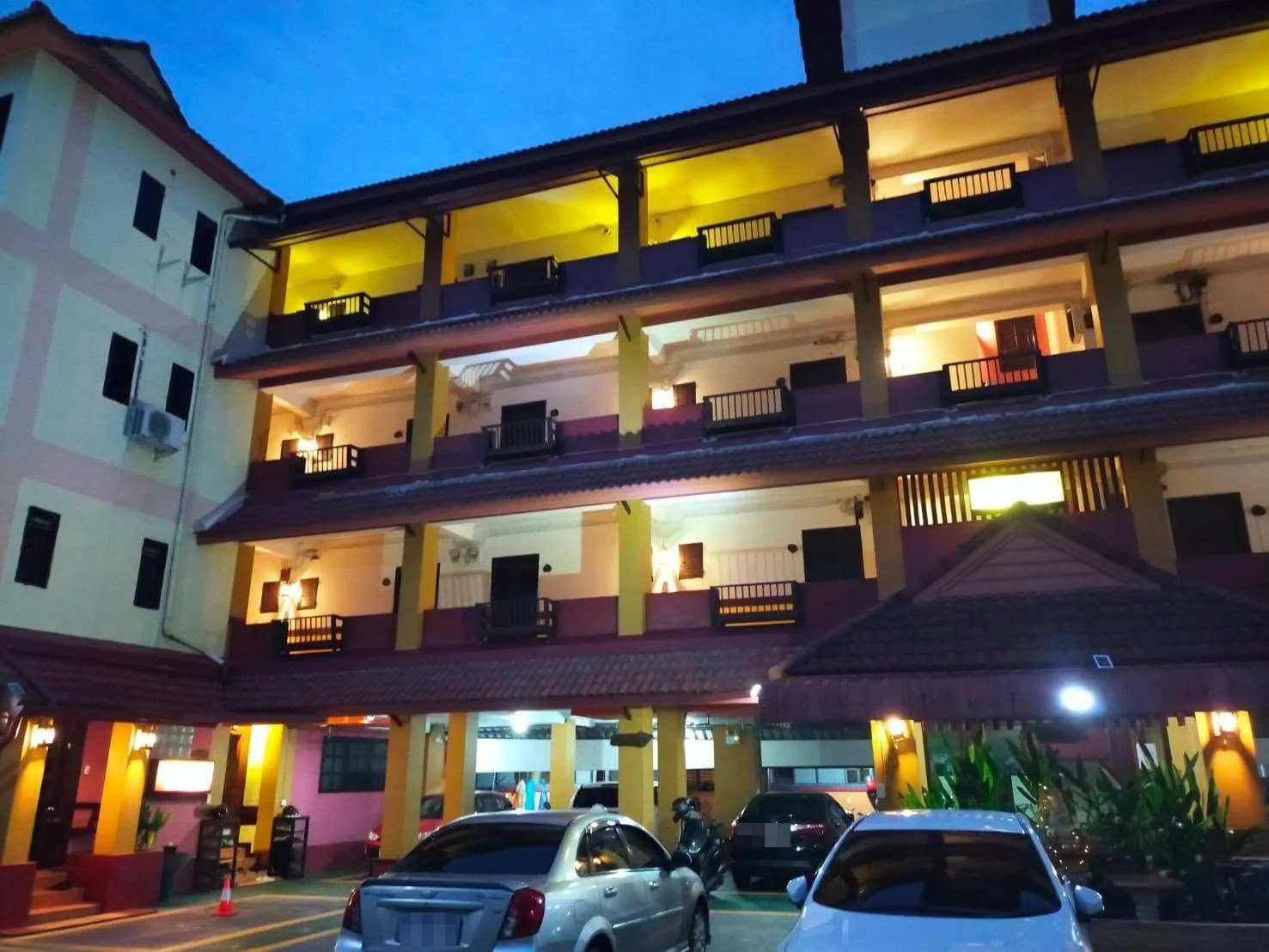 Panya Bali Residence, Nong Pa Khrang: Zimmer mit Ventilator oder Klimaanlage und 24 m² mit Wachdienst zur Monatsmiete hinter dem Makro Chiang Mai Foto 2
