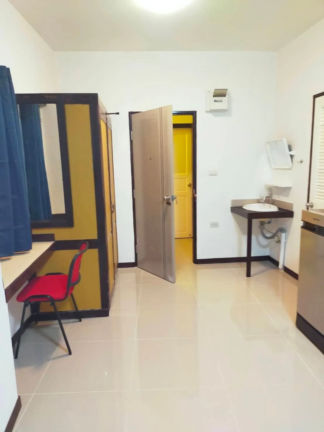 Panya Bali Residence, Nong Pa Khrang: Zimmer mit Ventilator oder Klimaanlage und 24 m² mit Wachdienst zur Monatsmiete hinter dem Makro Chiang Mai Foto 6