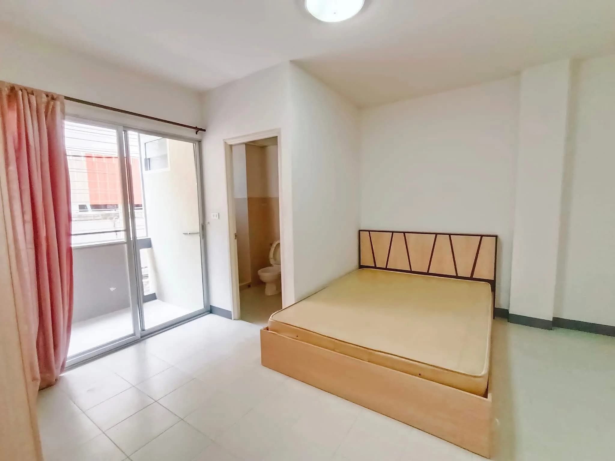 Parkville Apartment، Soi King Kaeo 11، Bang Phli: غرف للإيجار الشهري بـ 5 أنواع منها الأجنحة، حارس على مدار 24 ساعة، قرب Suvarnabhumi صورة 5