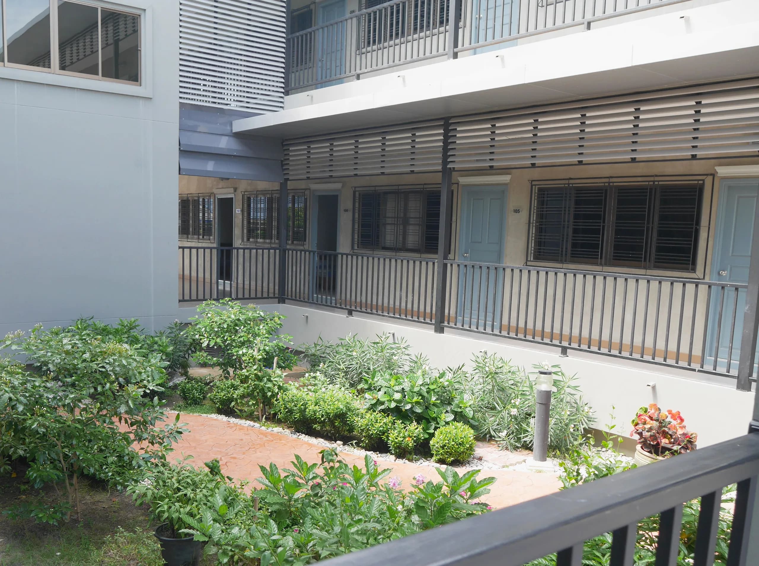 PB Apartments, Krathum Baen: मासिक किराए पर 32 वर्ग मीटर के फ़र्निश्ड कमरे, बीच में बगीचे के साथ, Wat Nang Sao के पास फ़ोटो 8