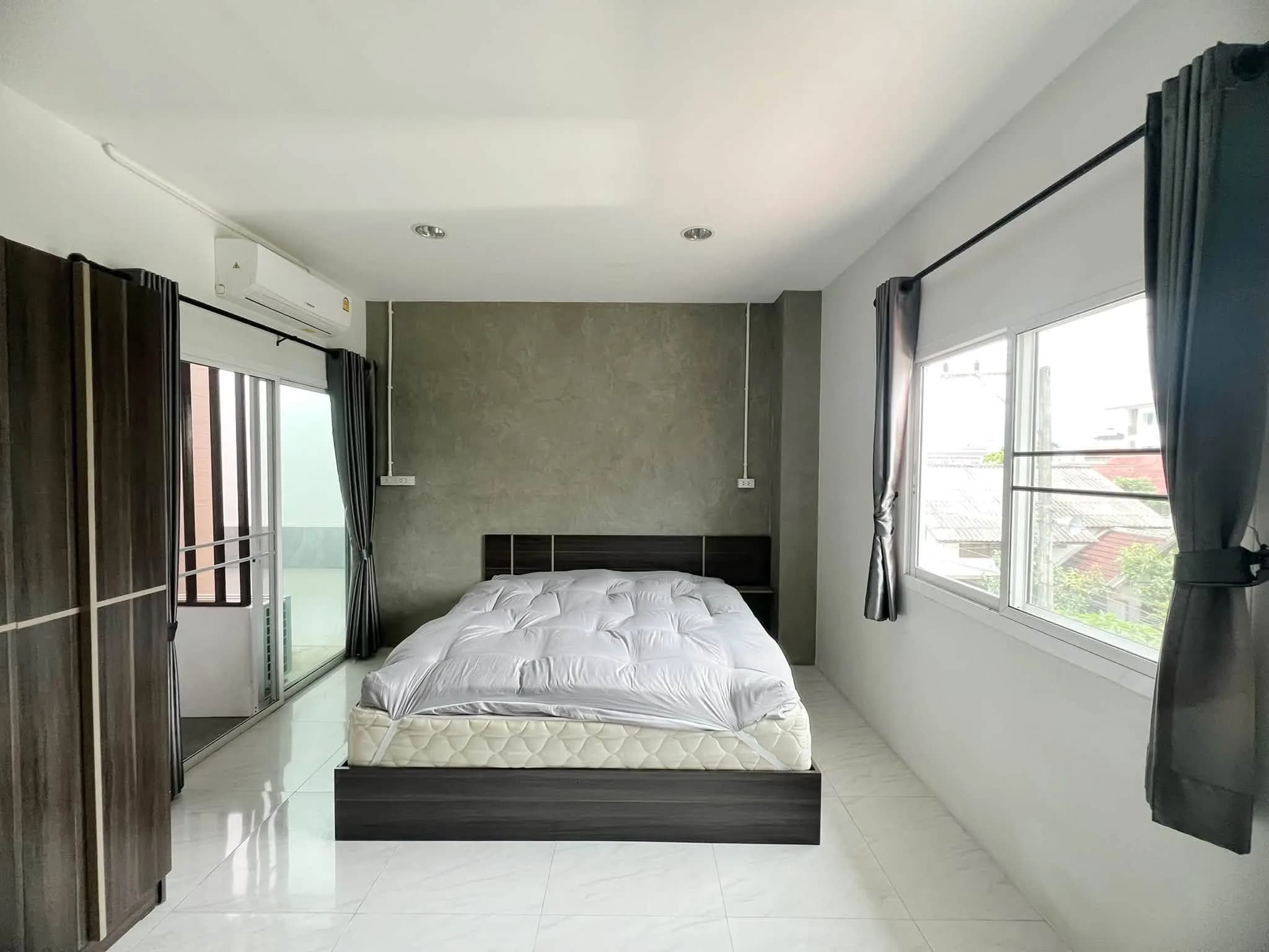 PIPAT Apartment วัดเกต ห้องสตูดิโอ 25 ตร.ม. รายเดือน เลี้ยงแมวได้ ใกล้สถานีขนส่งอาเขต รูปที่ 1