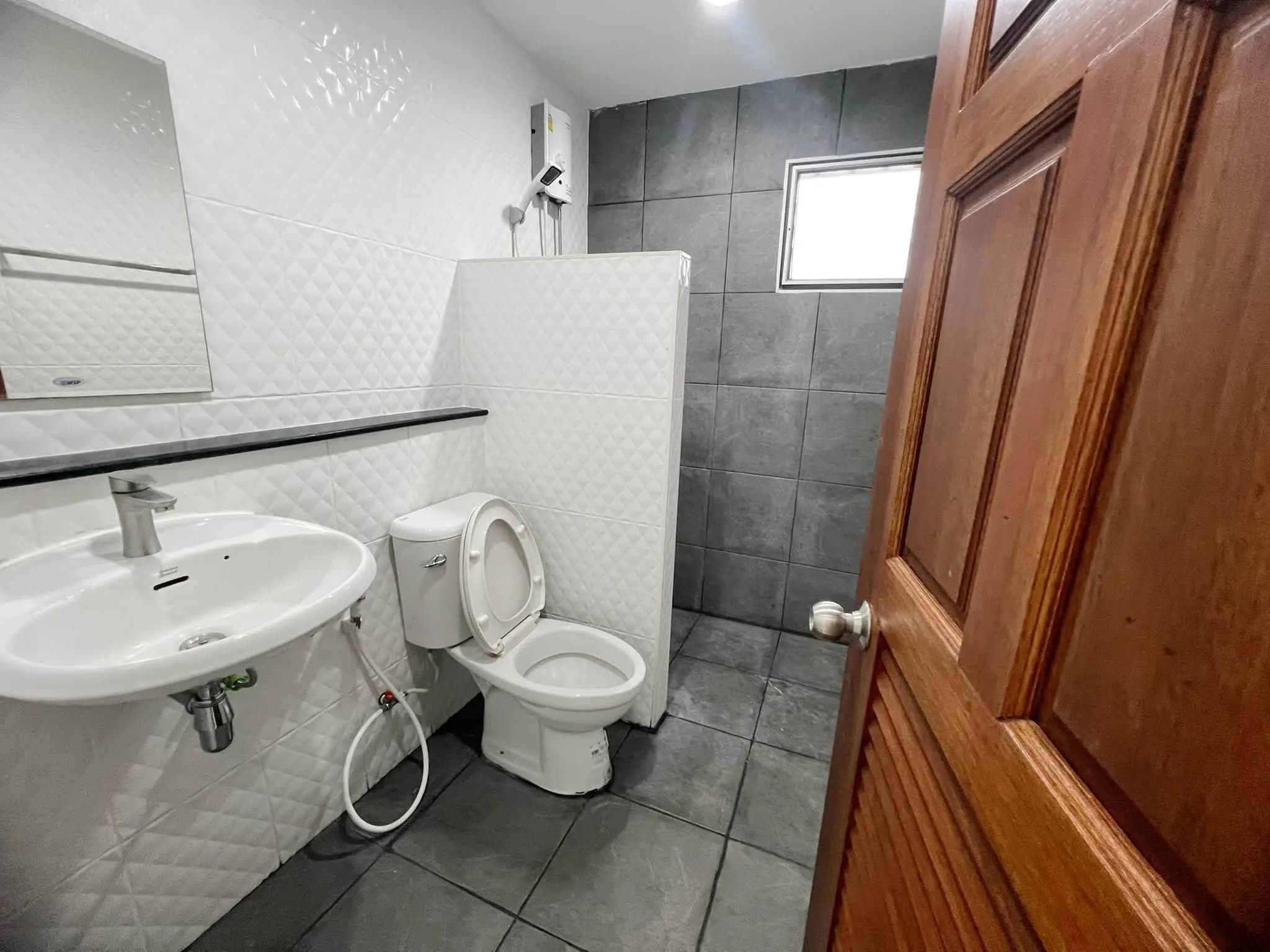 PIPAT Apartment วัดเกต ห้องสตูดิโอ 25 ตร.ม. รายเดือน เลี้ยงแมวได้ ใกล้สถานีขนส่งอาเขต รูปที่ 3