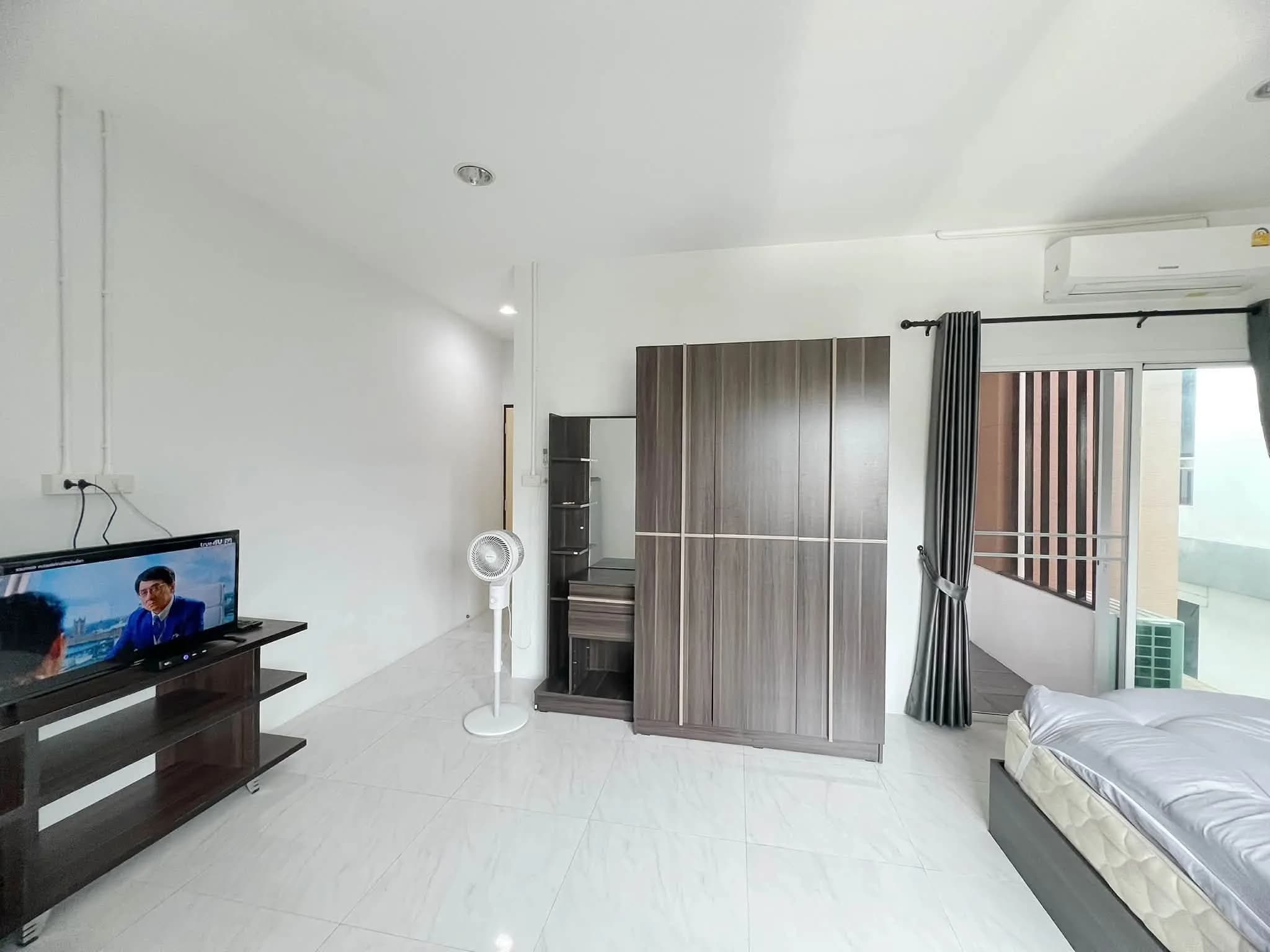 PIPAT Apartment วัดเกต ห้องสตูดิโอ 25 ตร.ม. รายเดือน เลี้ยงแมวได้ ใกล้สถานีขนส่งอาเขต รูปที่ 4