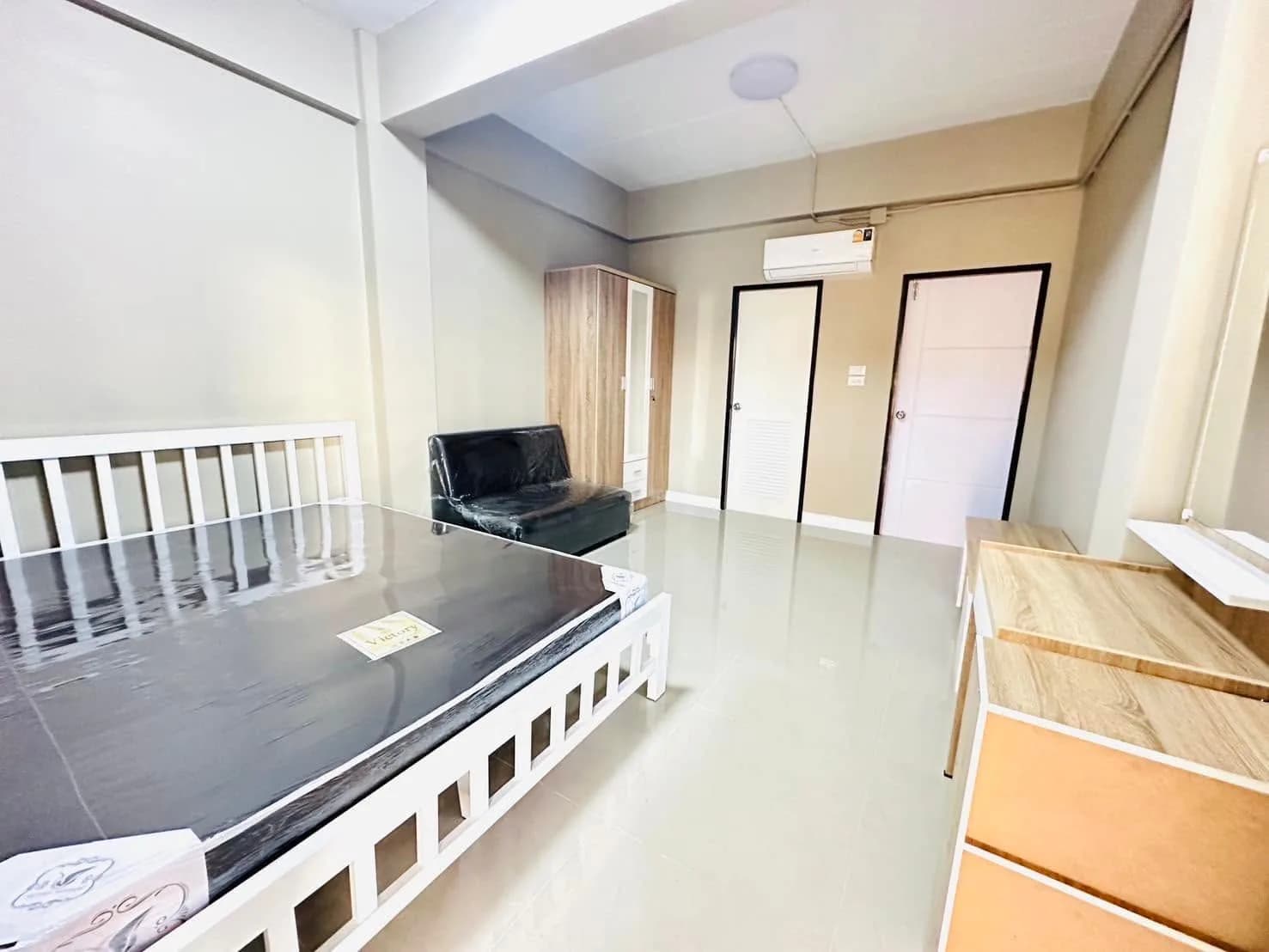 ภูมิภิญญ์ เพลส บ้านบึง หอพักห้องแอร์รายเดือน ไม่มีค่าส่วนกลาง ใกล้โลตัส บ้านบึง รูปที่ 5