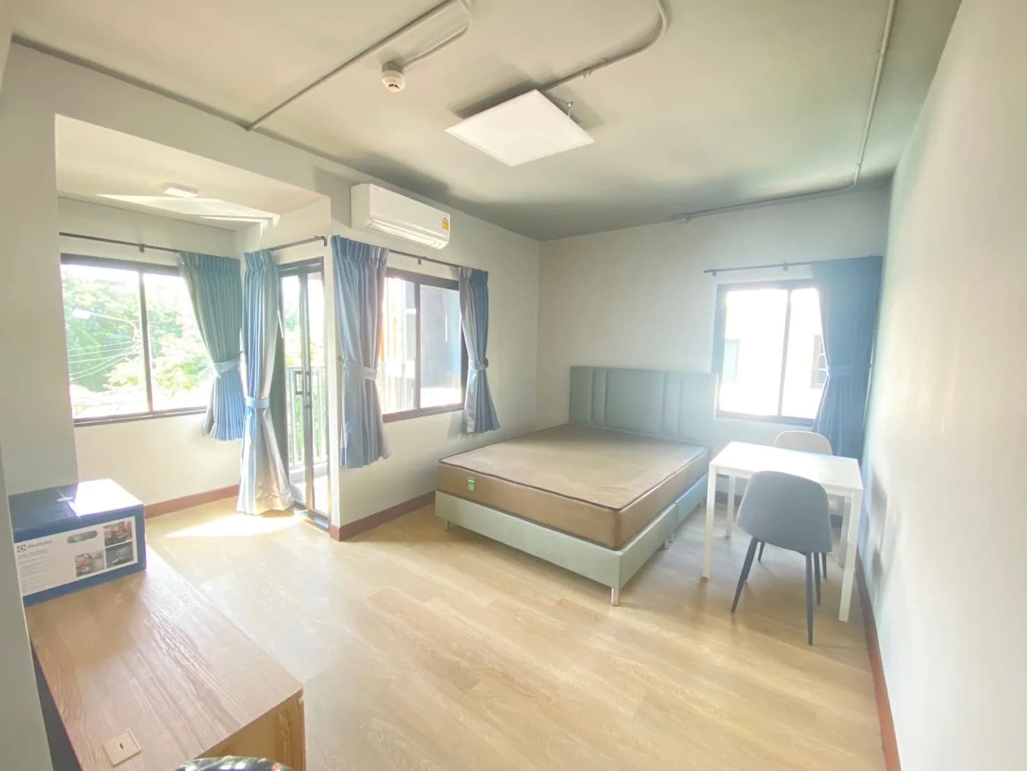 PP Residence, Sukhumvit 62: Voll möblierte Zimmer zur Monatsmiete mit Fitnessraum, nahe BTS Bang Chak