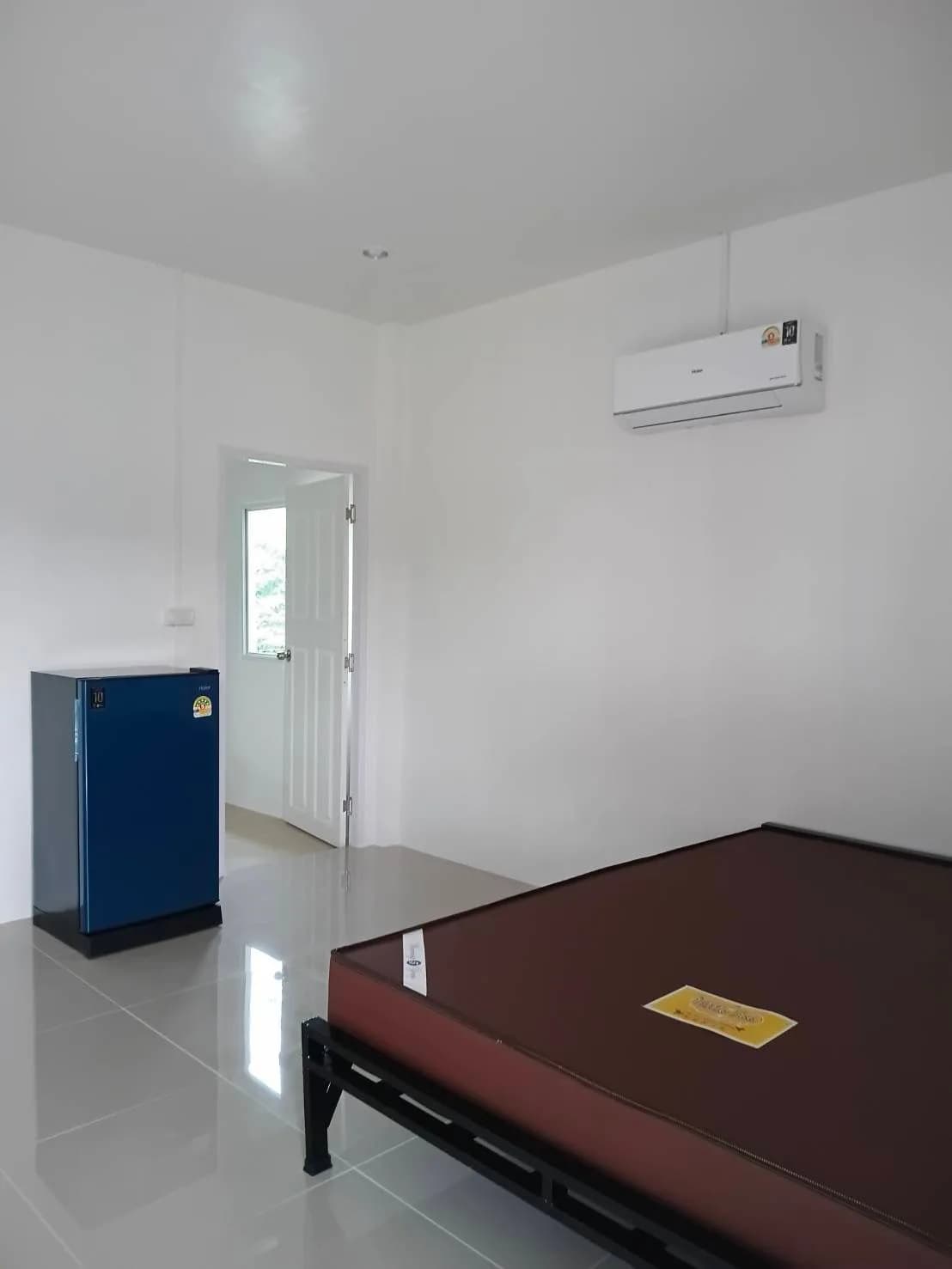Premvadee Dormitory، Kham Yai، Ubon: غرف للإيجار الشهري بمساحة 15-17 م² قرب مكتب بلدية ناحية Kham Yai صورة 4