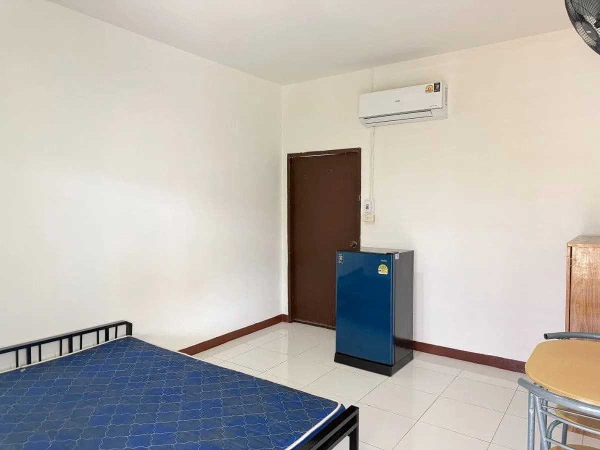 Premvadee Dormitory، Kham Yai، Ubon: غرف للإيجار الشهري بمساحة 15-17 م² قرب مكتب بلدية ناحية Kham Yai صورة 6