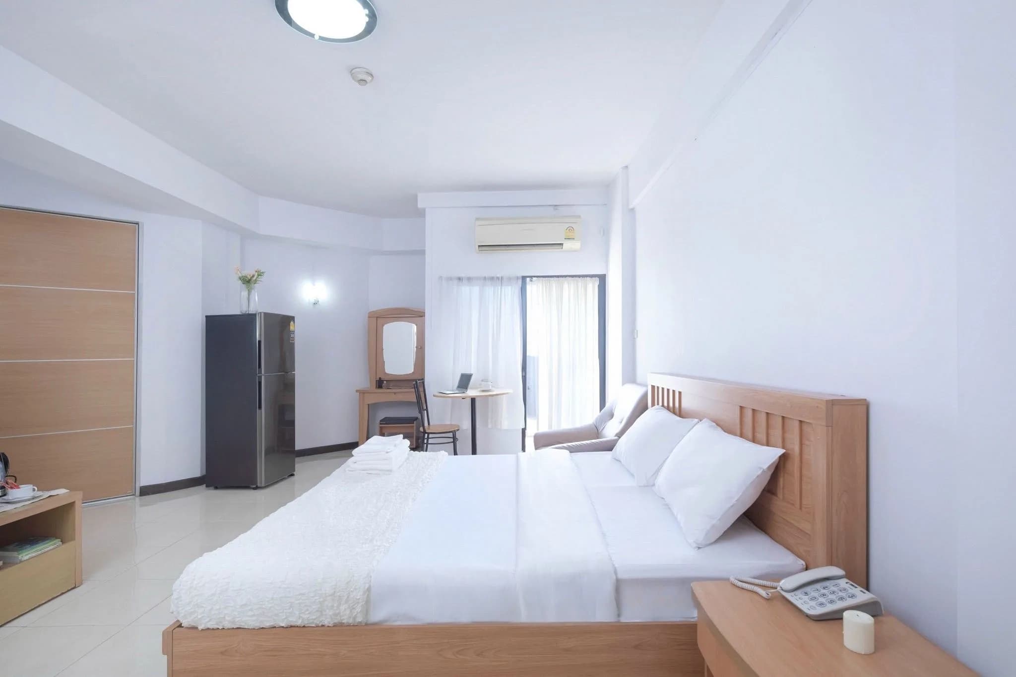 รังสิตอพาร์ทเม้นท์ 1, 2 (Rangsit Apartment) ข้างตลาดรังสิต ธัญบุรี ห้องสตูดิโอและห้อง 1–2 ห้องนอนรายเดือน 26–84 ตร.ม. ใกล้ฟิวเจอร์พาร์ค รูปที่ 1